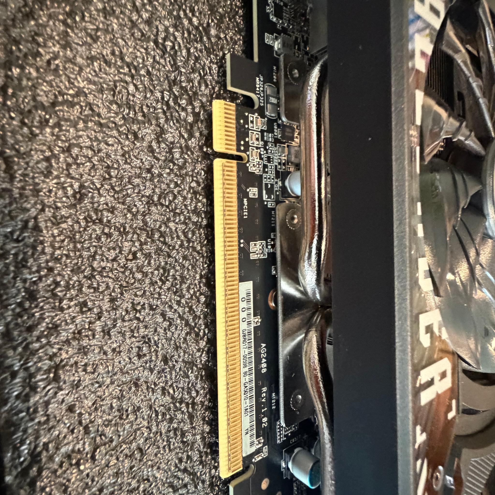 ASRock Challenger Radeon RX 9060 XT 16GB GDDR6 – Original Box