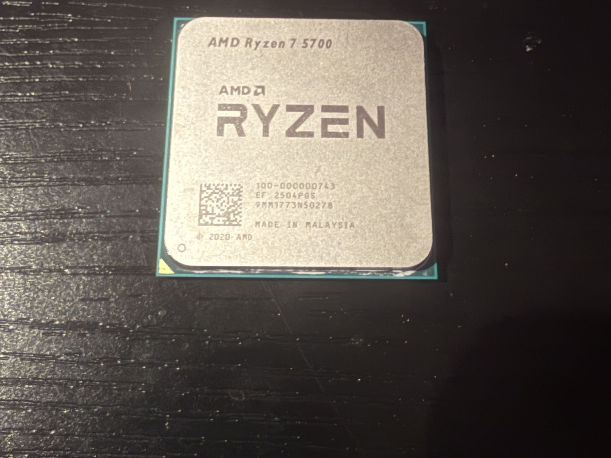 AMD Ryzen 7 5700