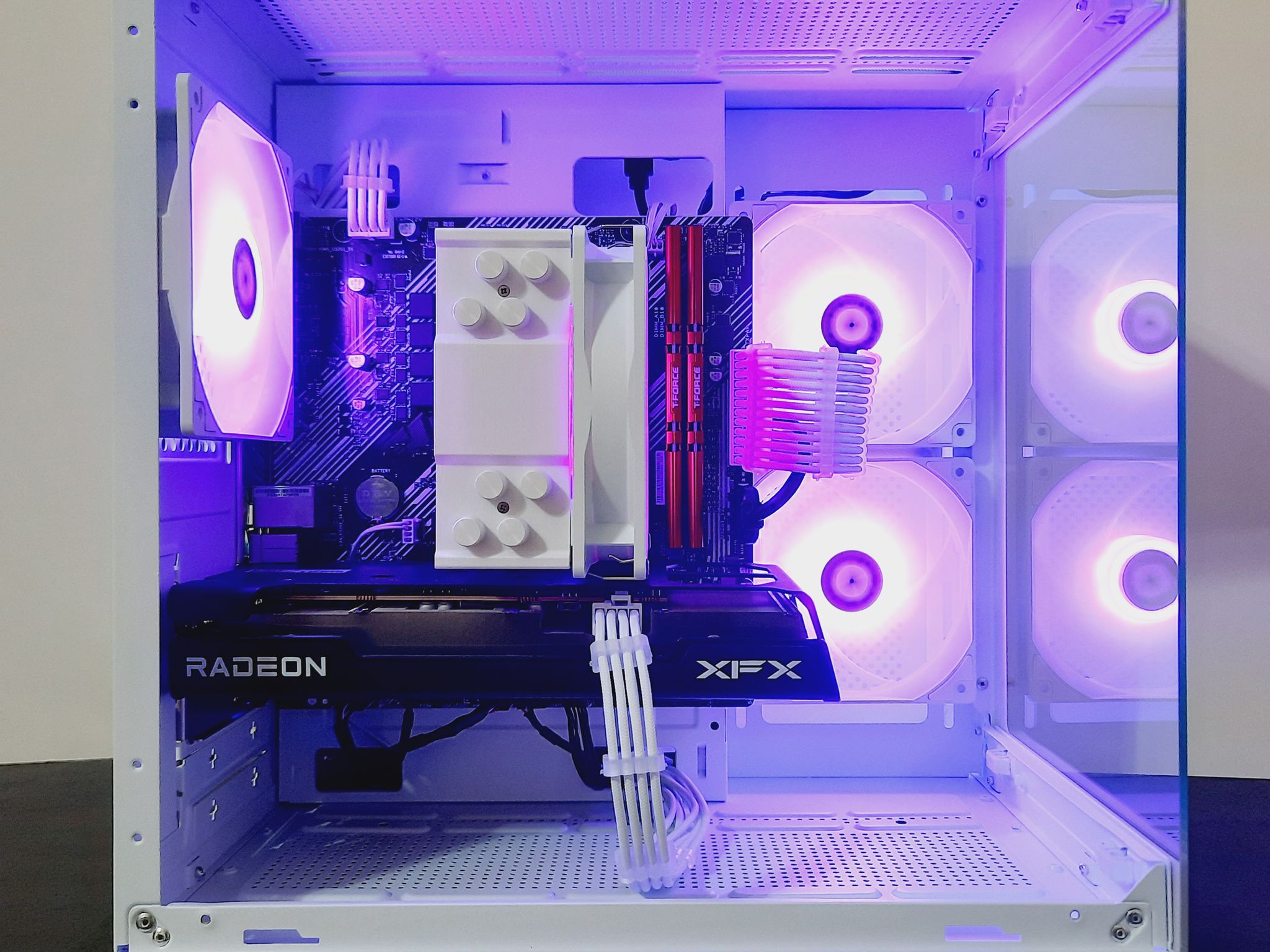 ❄️White Gaming PC w RGB - Ryzen 5 4500 ● 16GB RAM ● 1TB SSD - RX 6600 8GB ● Great Value 1080p