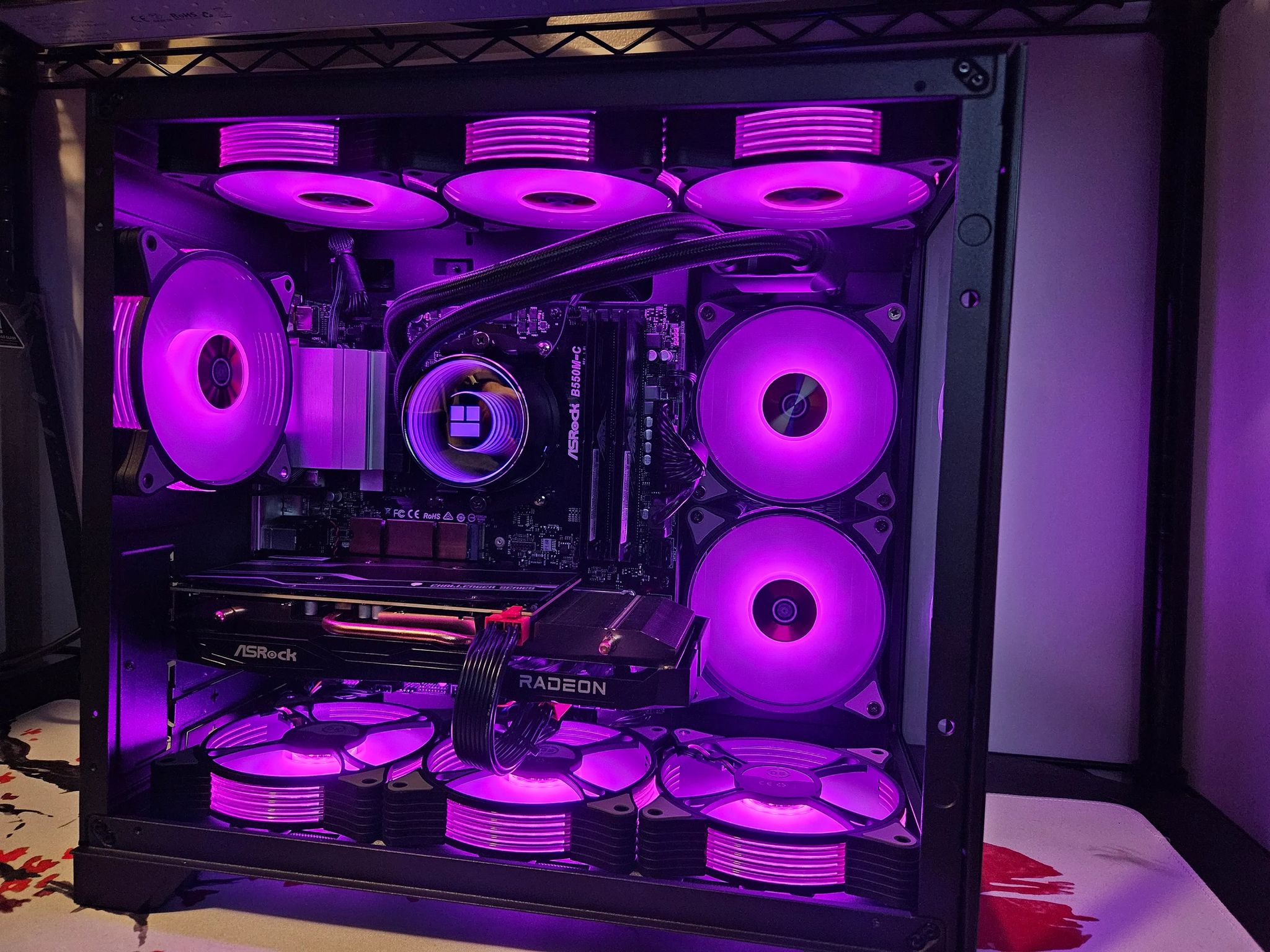 Dark Side Rig Ryzen 5 5600 X3D / 32GB / 2TB SSD / RX 6650 XT