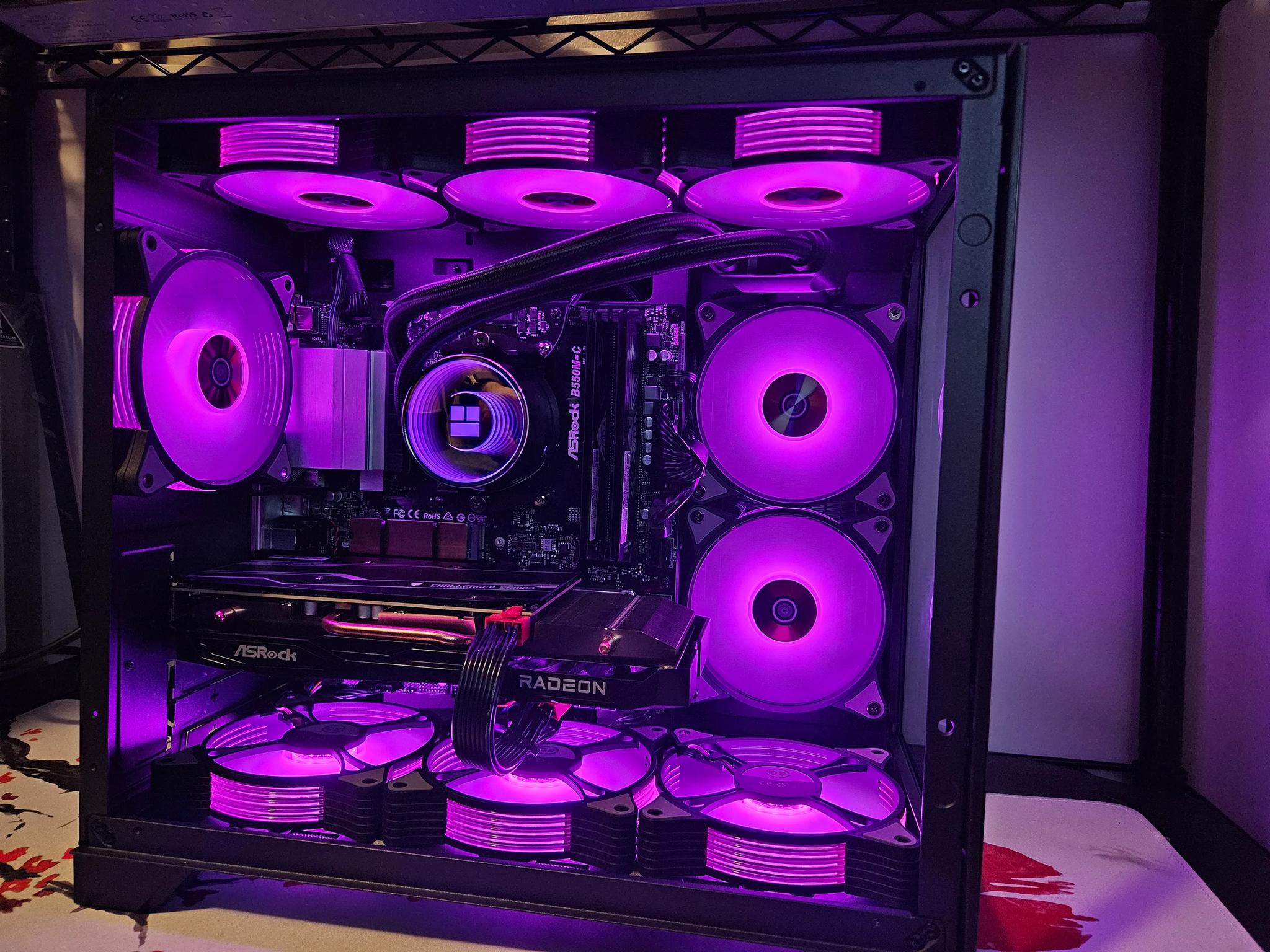 Dark Side Rig Ryzen 5 5600 X3D / 32GB / 2TB SSD / RX 6650 XT