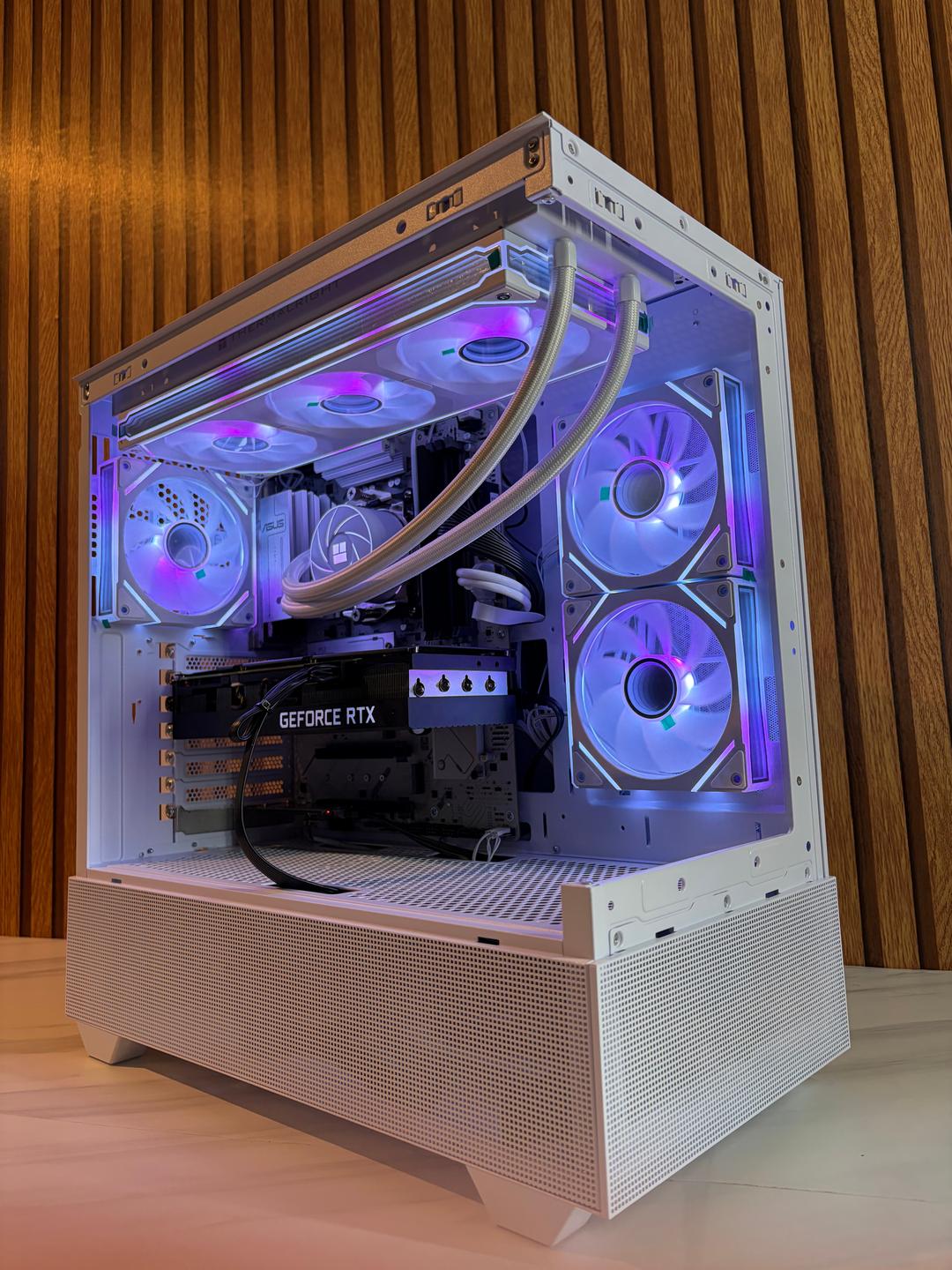 RTX 3080 | RYZEN 5 8400F | 16GB DDR5 | 1TB SSD | 360MM AIO