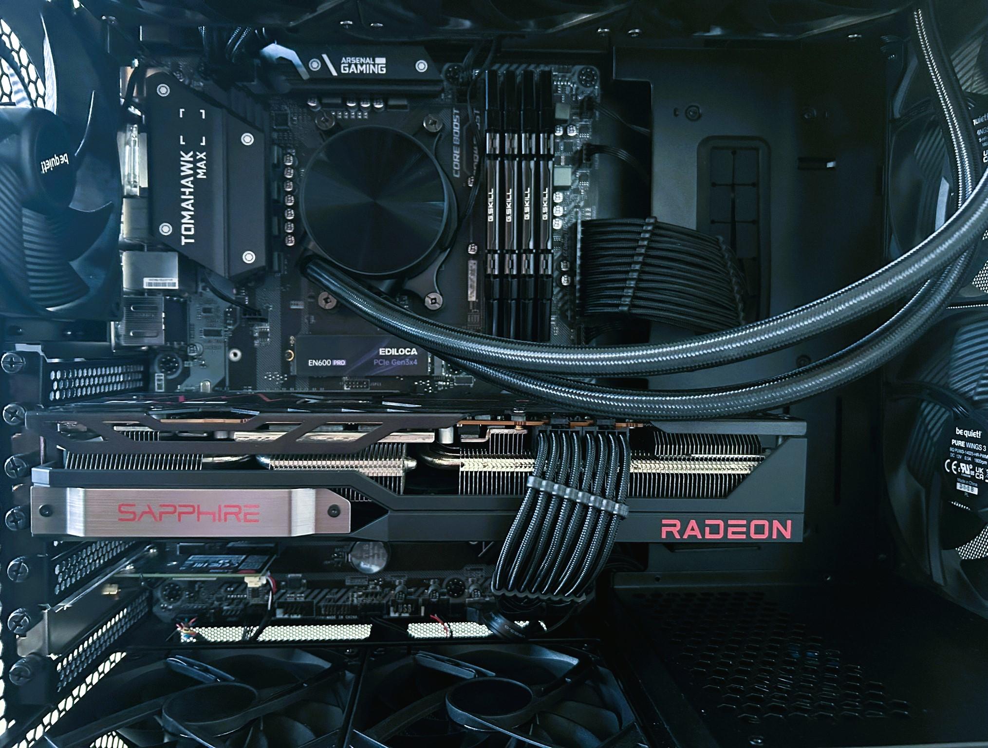 Black Death 5800x3D/RX 6800 16GB 64GBRAM