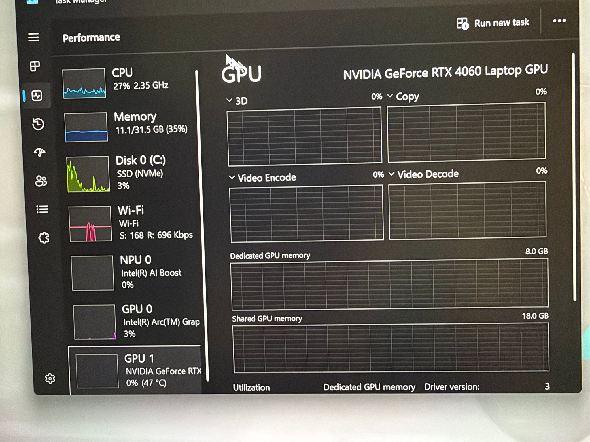 Alienware m16 R2 16" Core Ultra 9 185H 32GB 1TB SSD RTX 4060 8GB  - Used