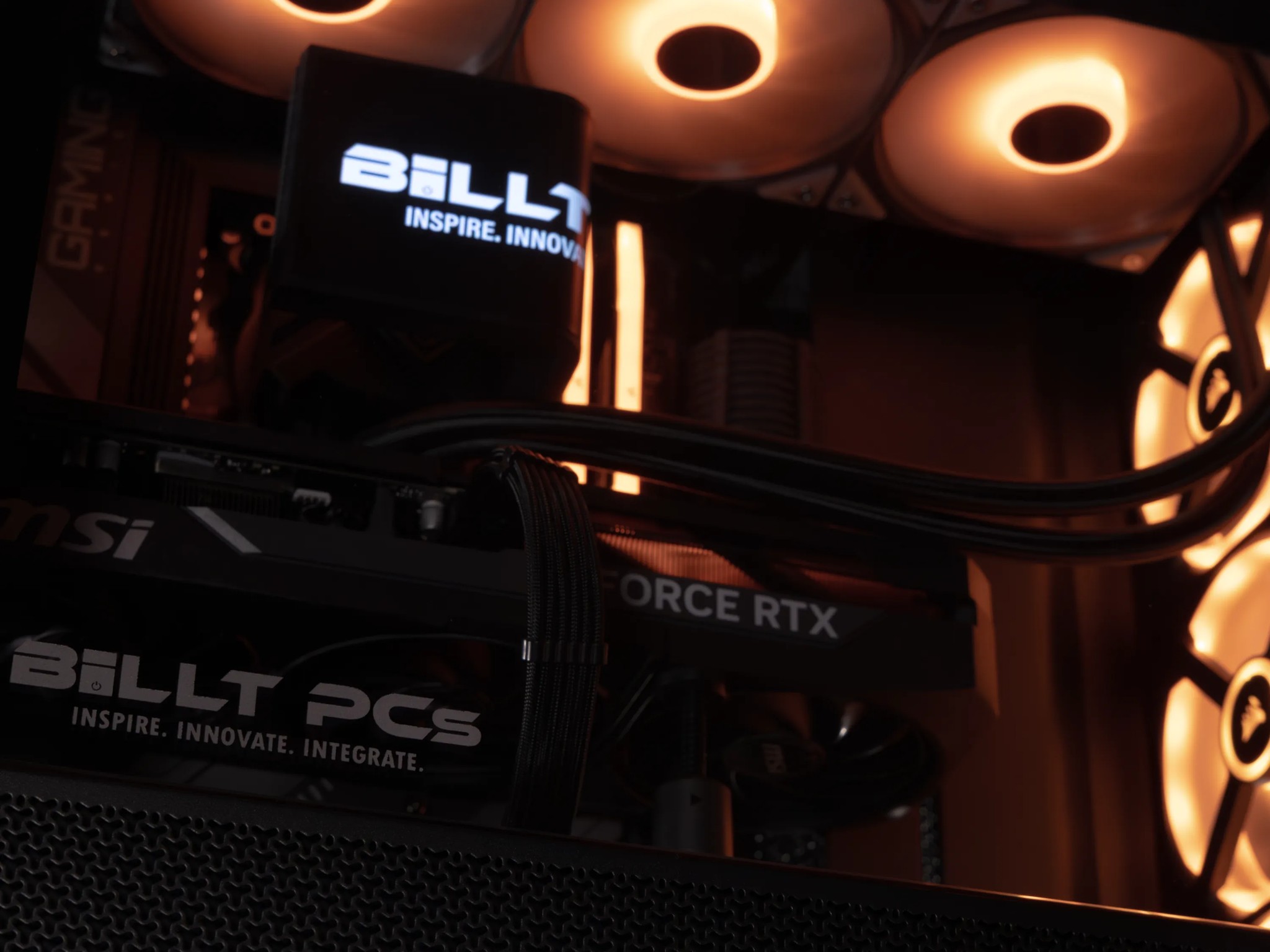 🔶 Zircon 🔶 RTX 5070Ti / AMD R7 9700X / 1TB NVME / 32GB DDR5 RAM / 360 AIO / Windows 11 Pro