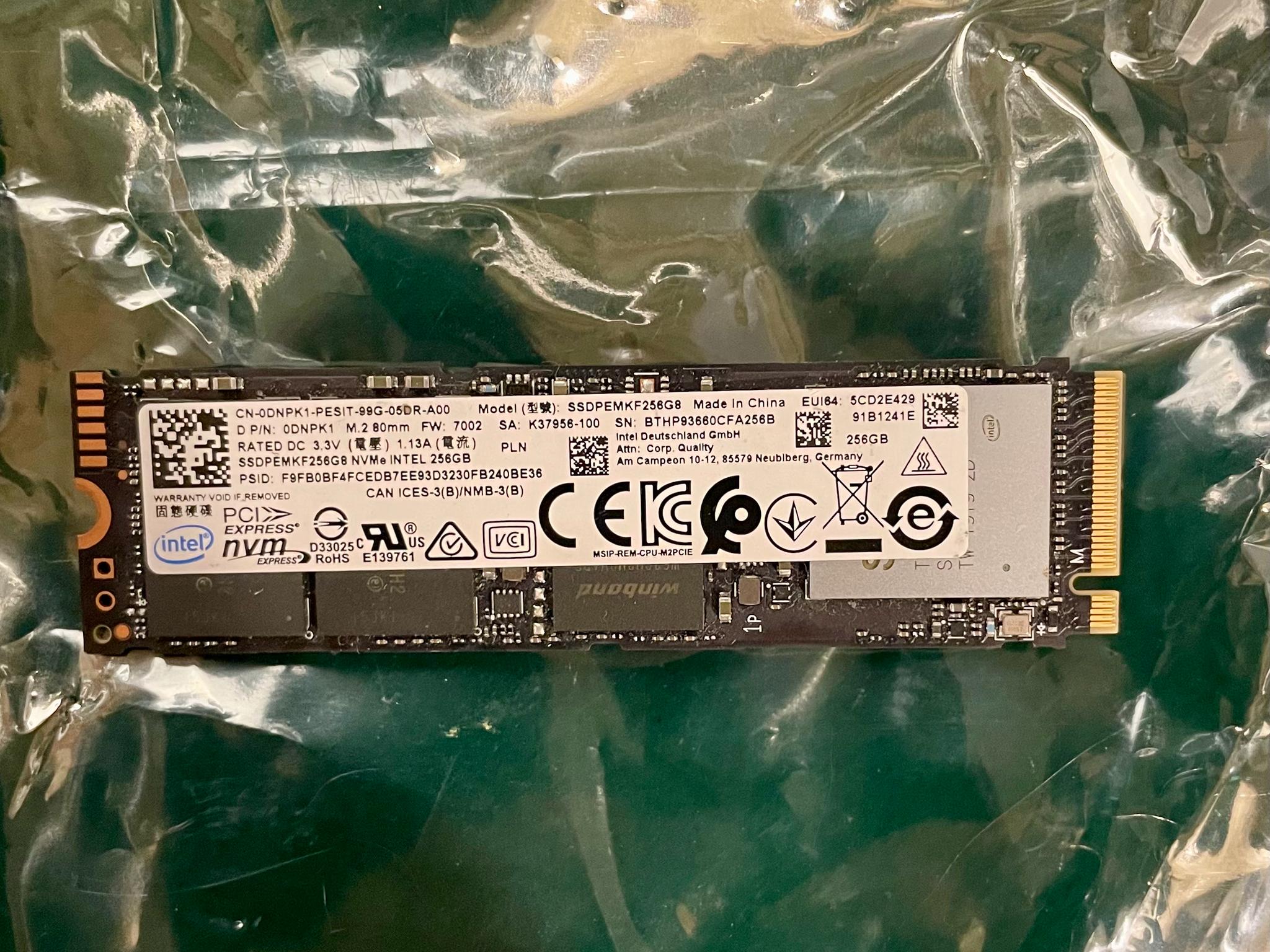 Intel 256GB m.2 2280 NVMe Gen3 x 4