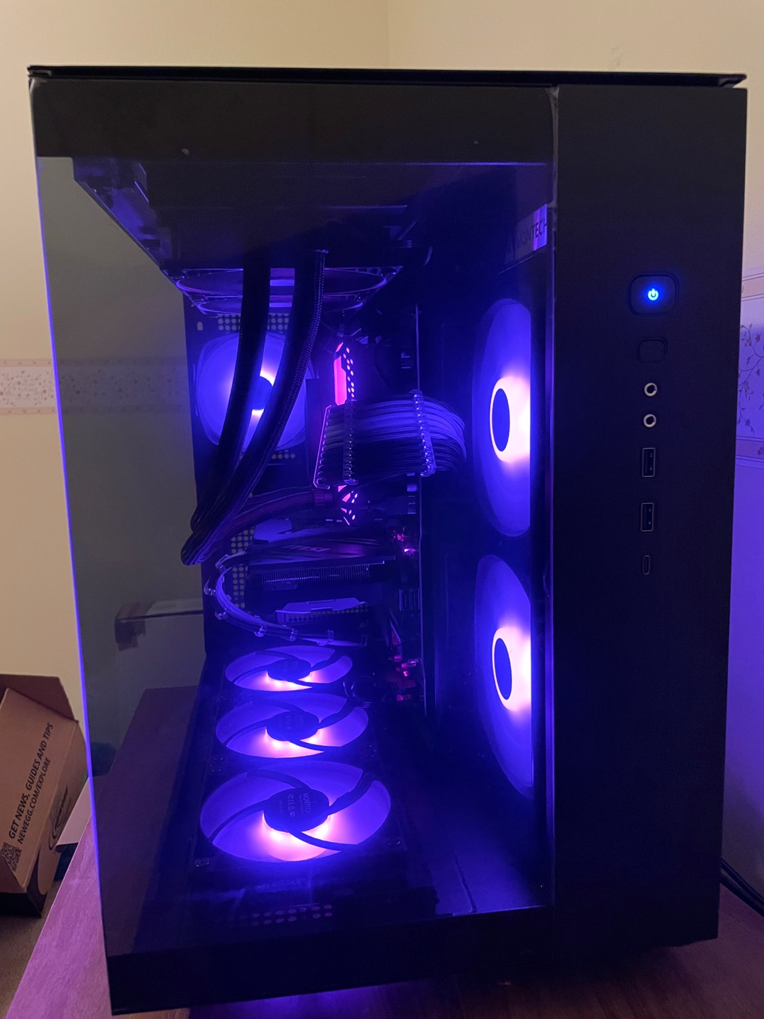 Ryzen 7 5800X3D RTX 4070 | Jawa