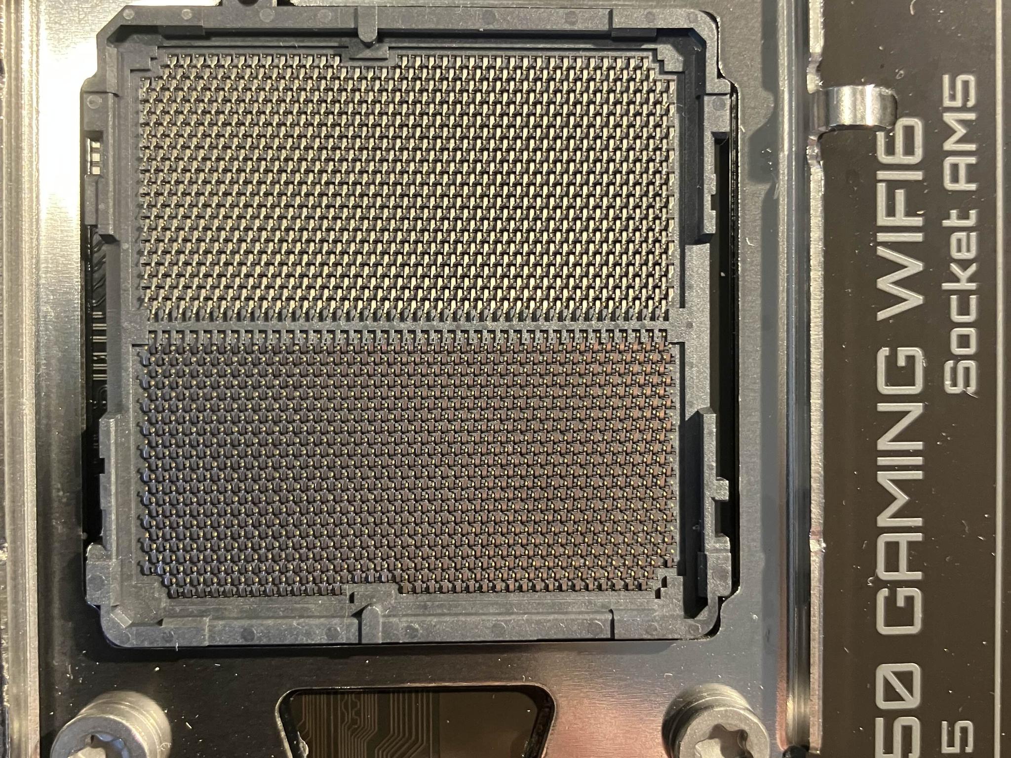 9800X3D + 64GB 6000MHz DDR5 + B850 ATX Mobo