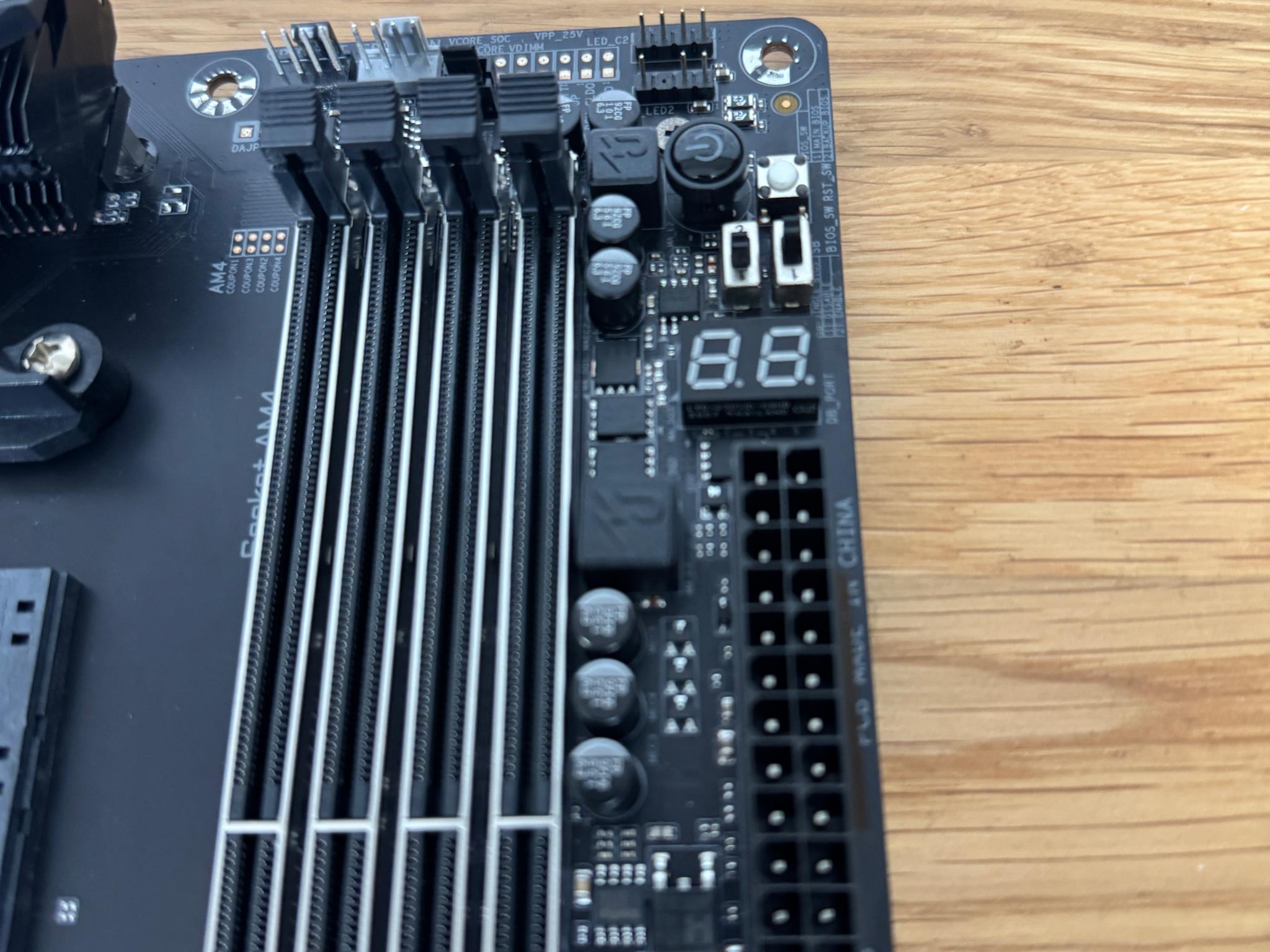 GIGABYTE X570 AORUS Master 6x SATA III DDR4-3200 PCIe 4.0 Motherboard