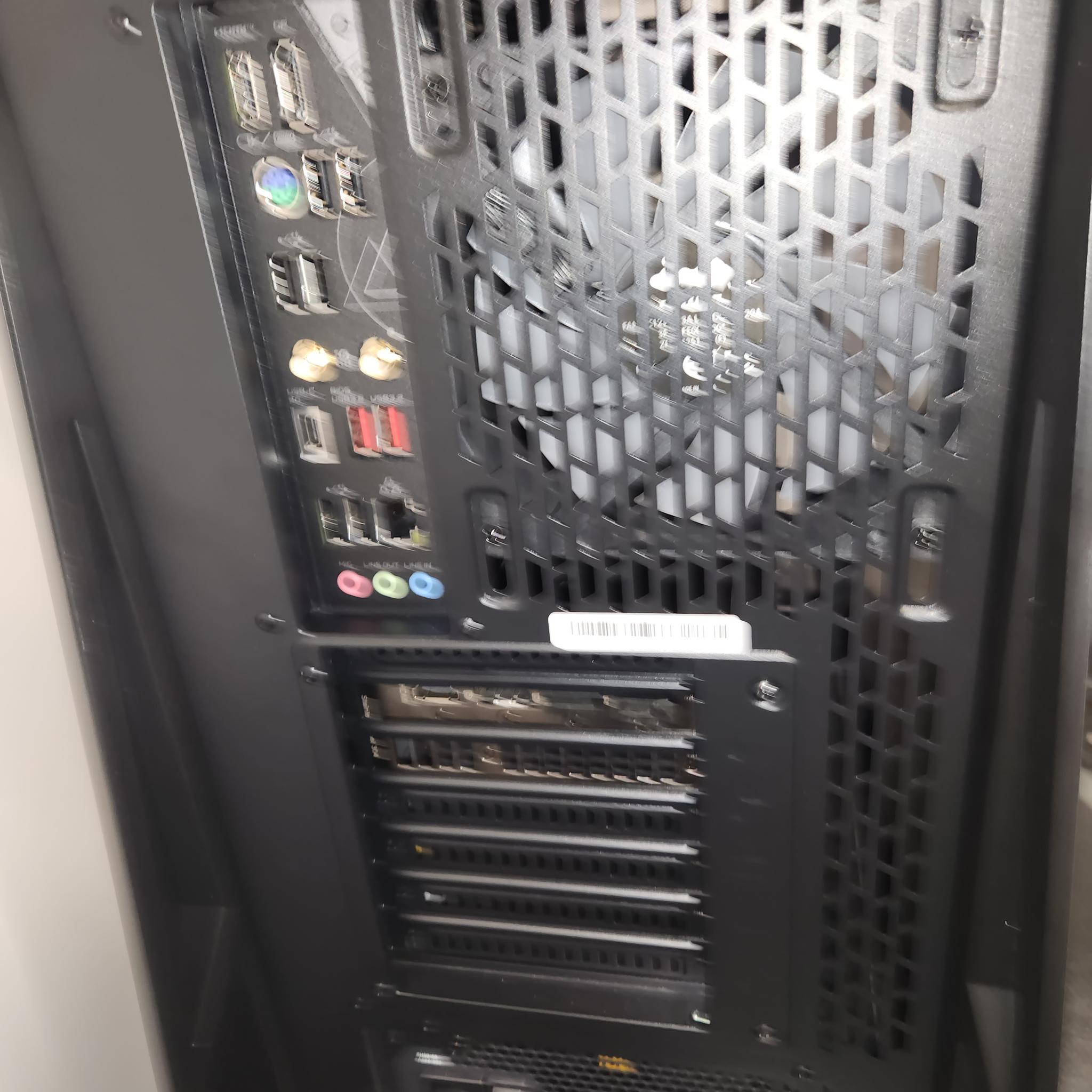 RTX 5070 4k gaming pc, built into a 2 way mirror gaming case!!!!!