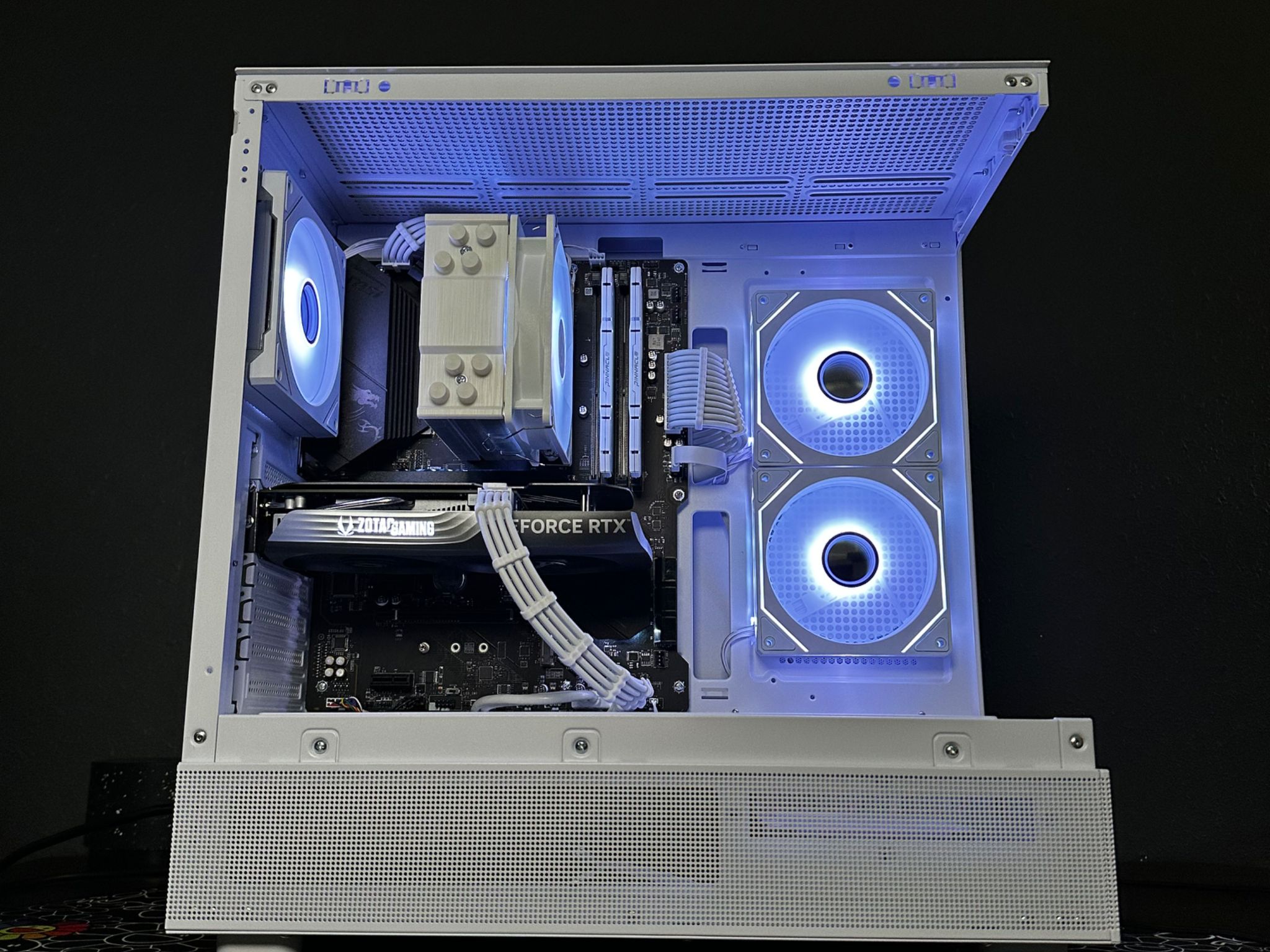 Gaming PC | RTX 4060 | Ryzen 5 5600x | 32GB Ram | RGB | WIFI