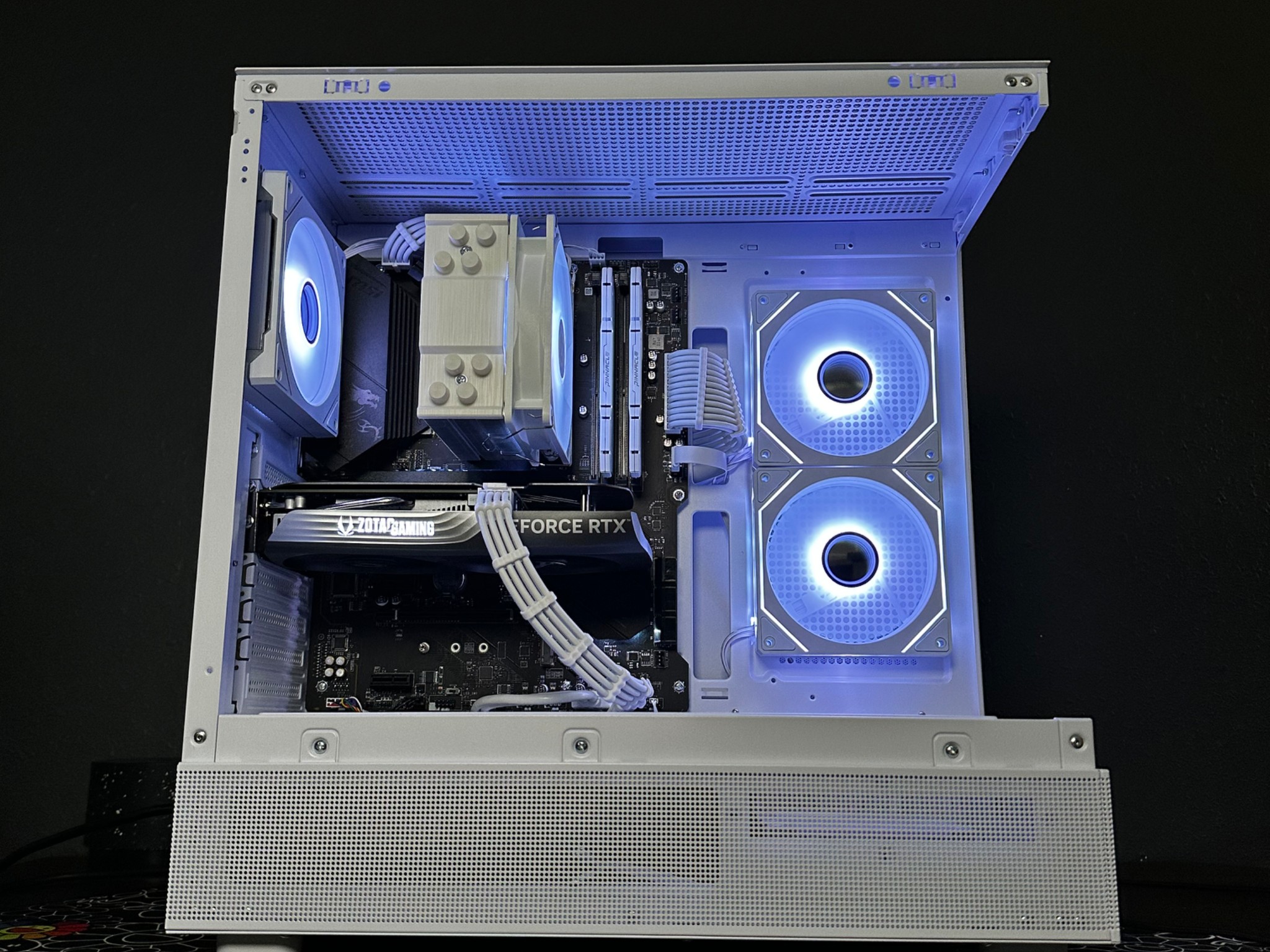 Gaming PC | RTX 4060 | Ryzen 5 5600x | 32GB Ram | RGB | WIFI
