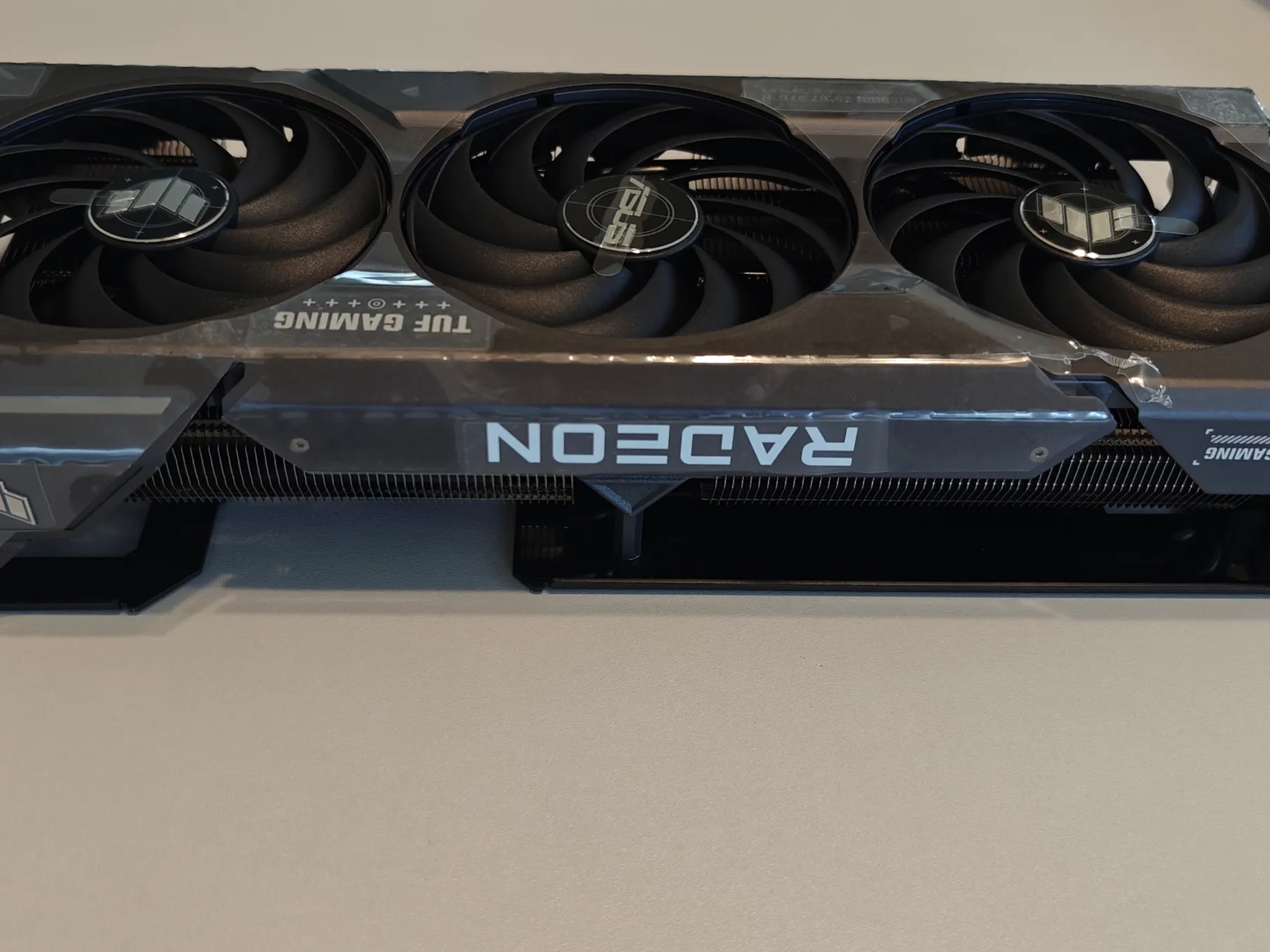 ASUS TUF Gaming RX 7800 XT OC Edition 16GB GDDR6