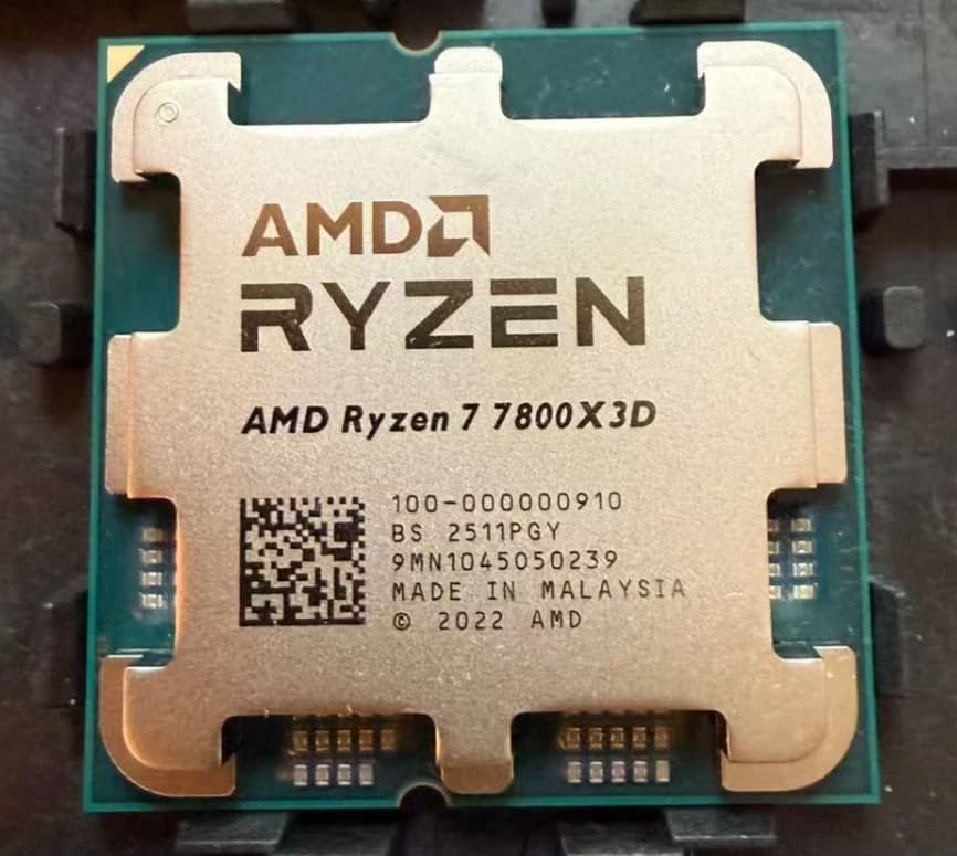 AMD Ryzen 7 7800X3D