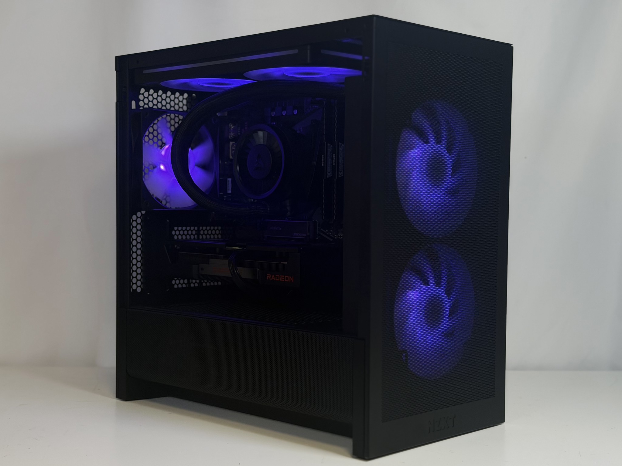Compact 9060 XT 16GB Build