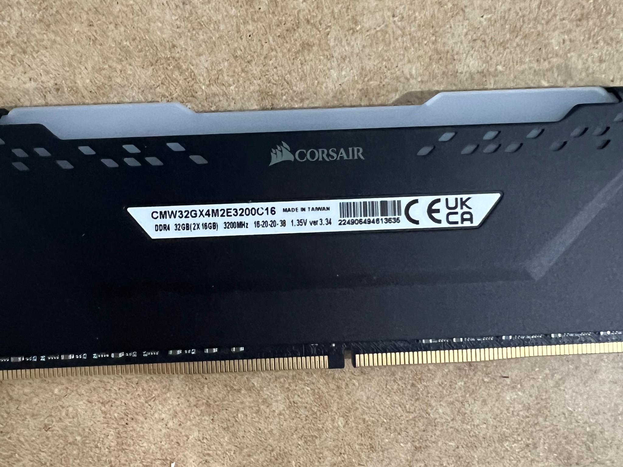 Corsair vengeance rgb pro| 32gb| DDR4 ram| 3200mhz