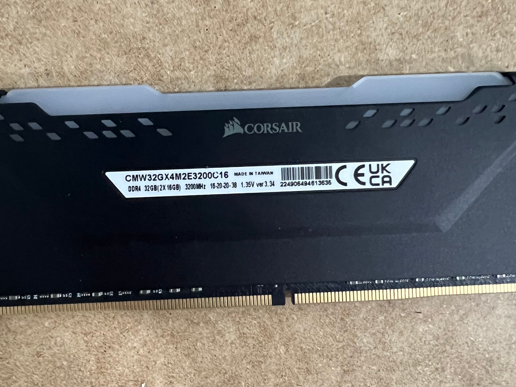 Corsair vengeance rgb pro| 32gb| DDR4 ram| 3200mhz