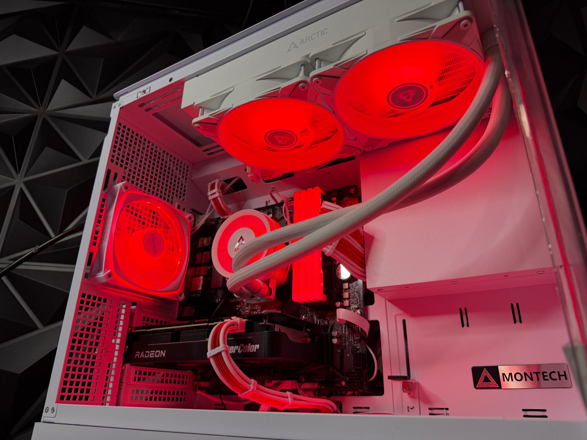 🩸❄️ BLOOD ICE ❄️🩸Ryzen 5 5600X3D| RX 9060XT 16 GB | 32 GB DDR4| 1.25 TB NVMe|750W Gold PSU