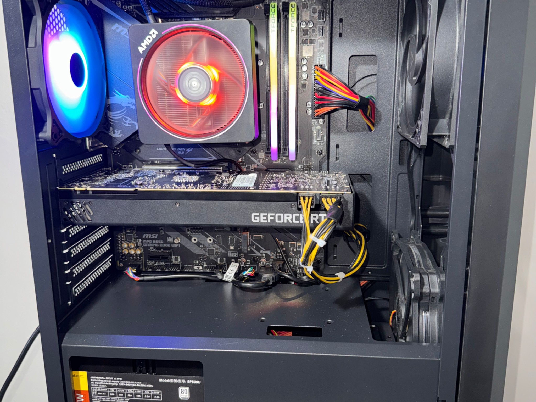 Ryzen 7 | RTX 2080 Super | 32GB Ram |256GB SSD+1TB HDD