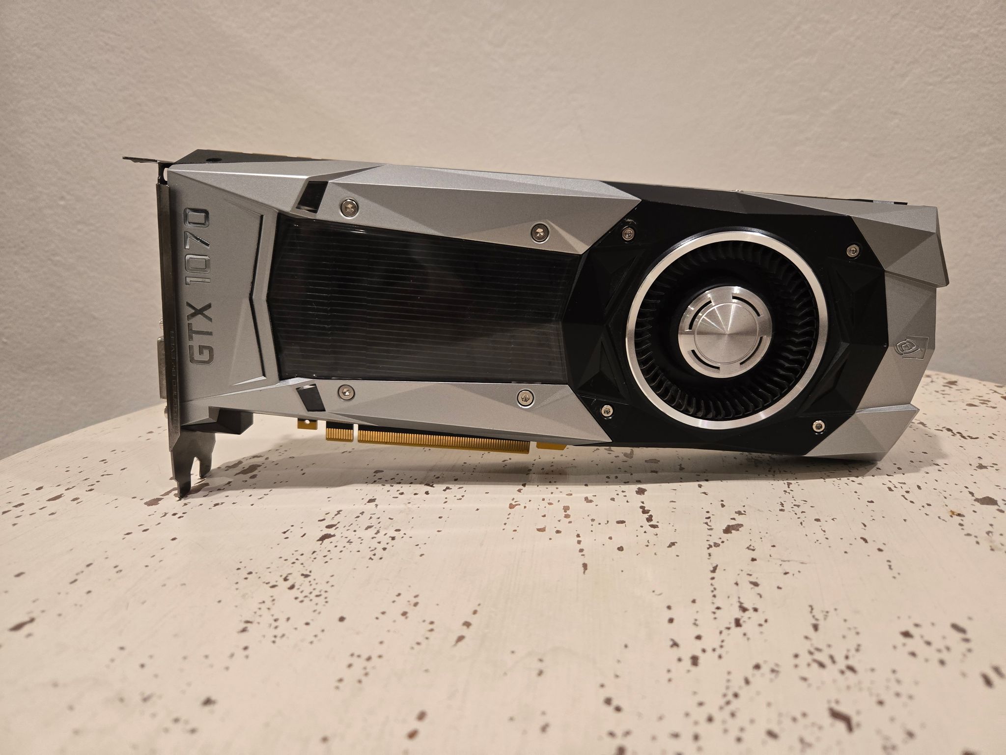 **READ DESCRIPTION** GTX 1070 Founders Edition 8GB GDDR5 Graphics Card