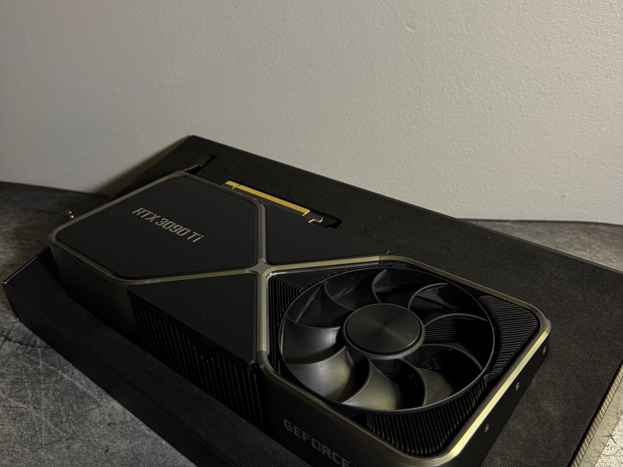 NVIDIA GeForce RTX 3090 Ti Founders Edition