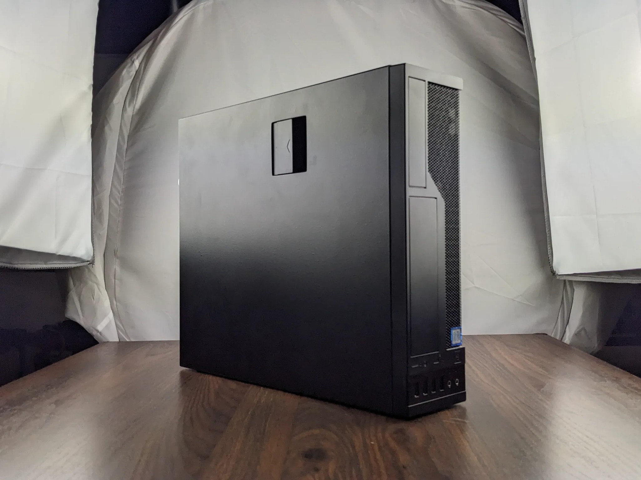 Back to School. Extra 10% SALE. Custom SFF, RX 6400, i5-8400, 16GB 2400Mhz, 256GB NVMe, 2TB HDD