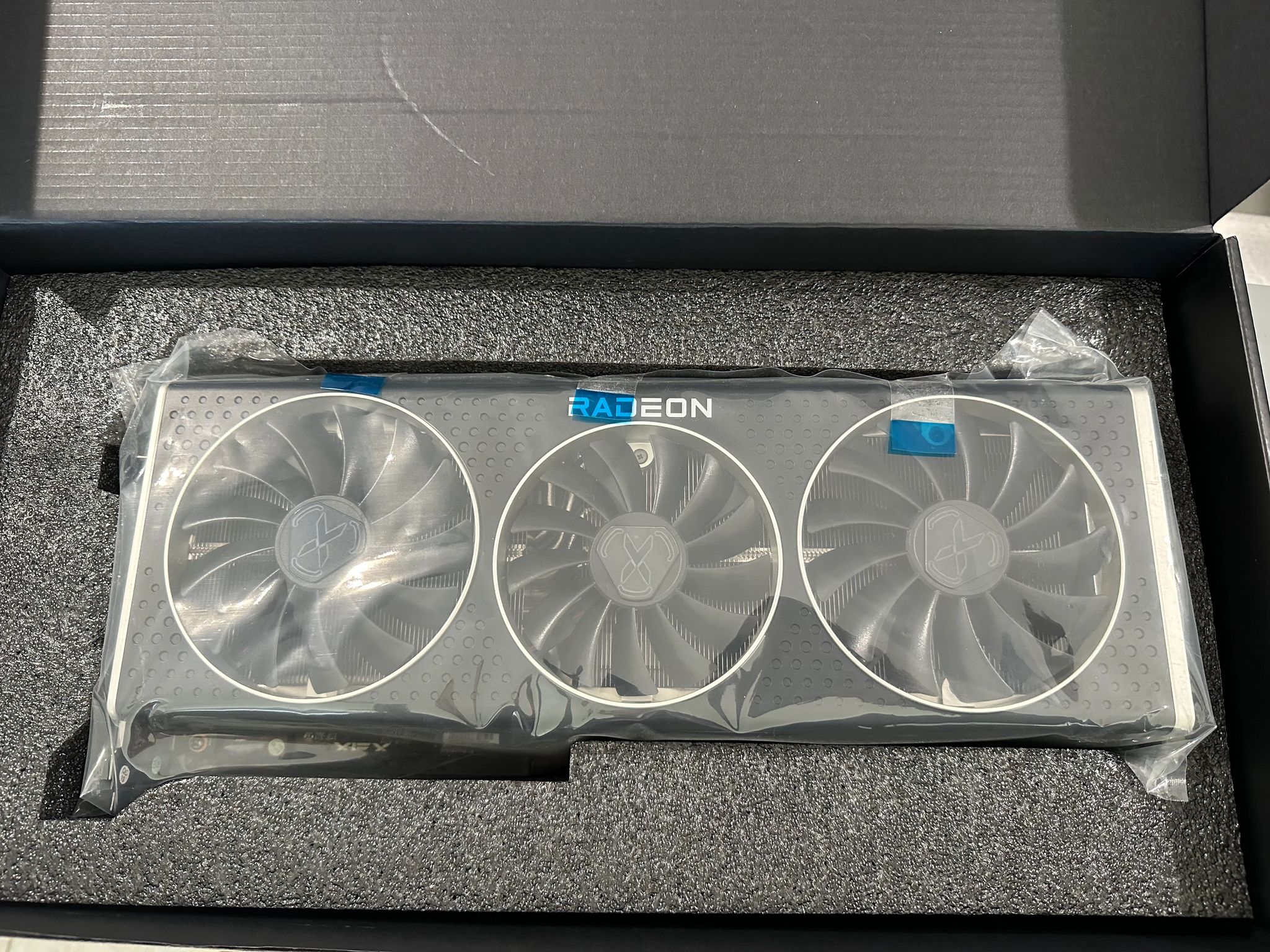 XFX Speedster MERC319 AMD Radeon RX 6900 XT!
