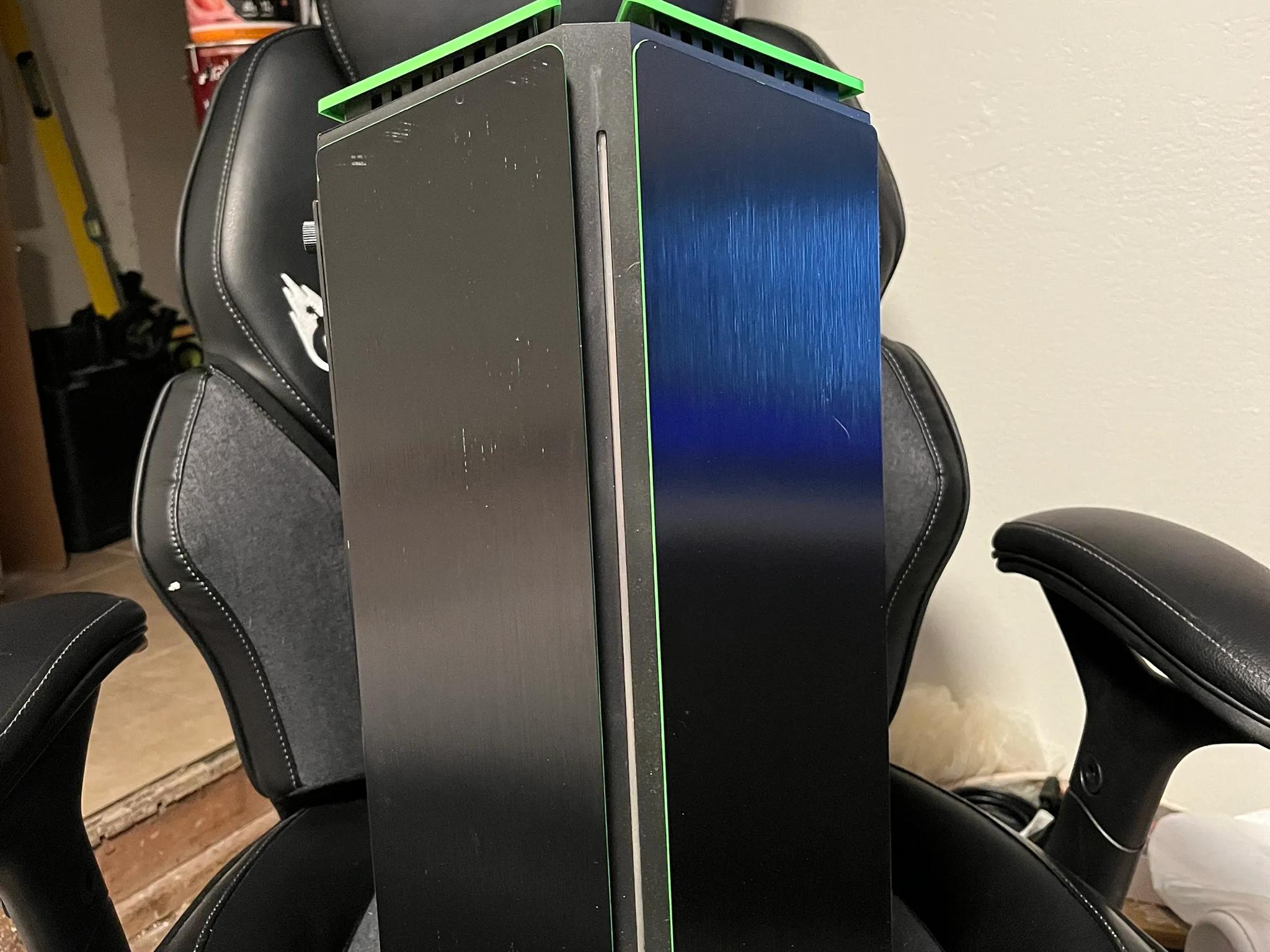 Gaming PC MSI GTX 1080 Intel i7 8700k Black and Green Full Tower 