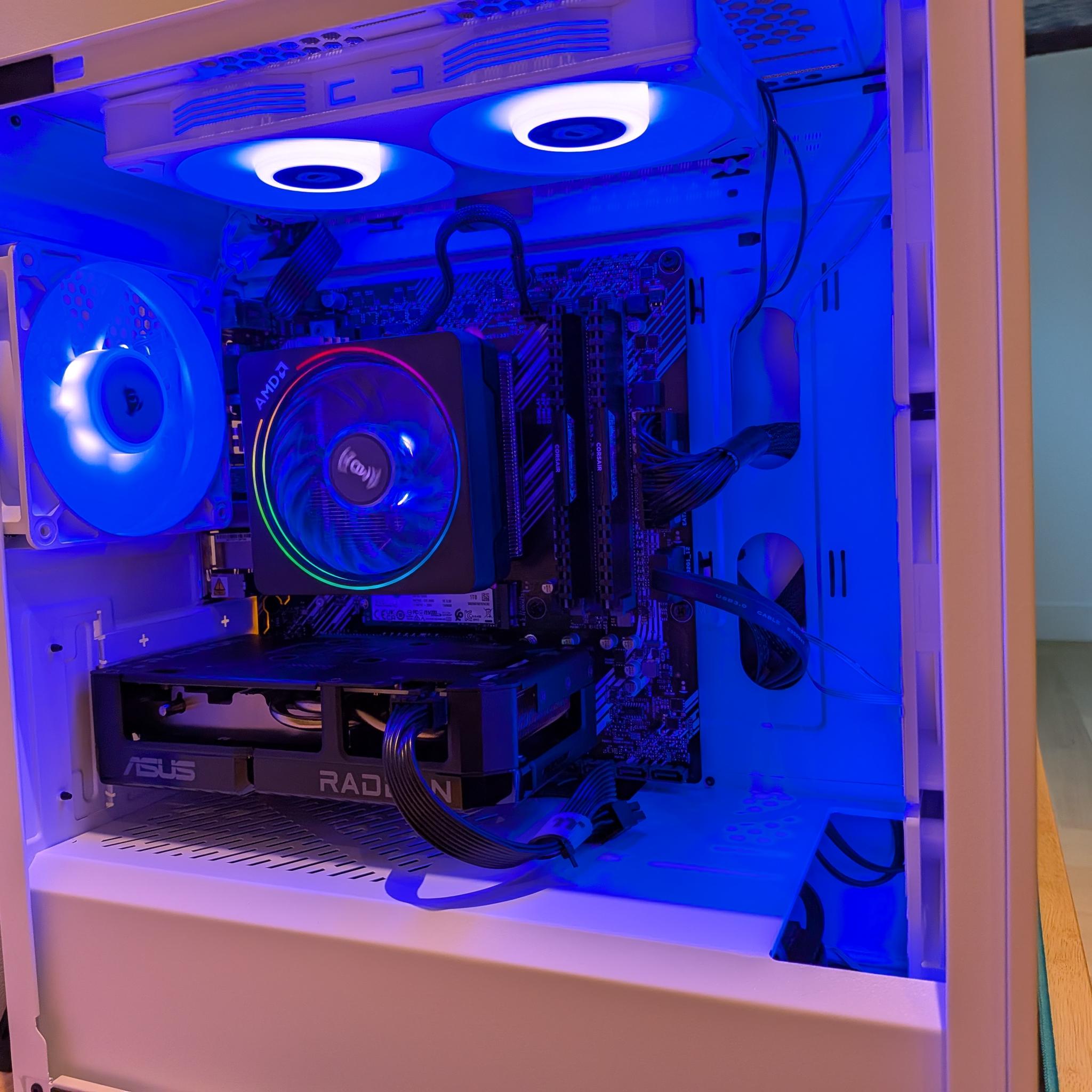 1440p Violet Cloud - RX 9060 XT 16GB, Ryzen 5 5600X, 32 GB DDR4 RAM, 1 TB Gen 4 NVME, RGB