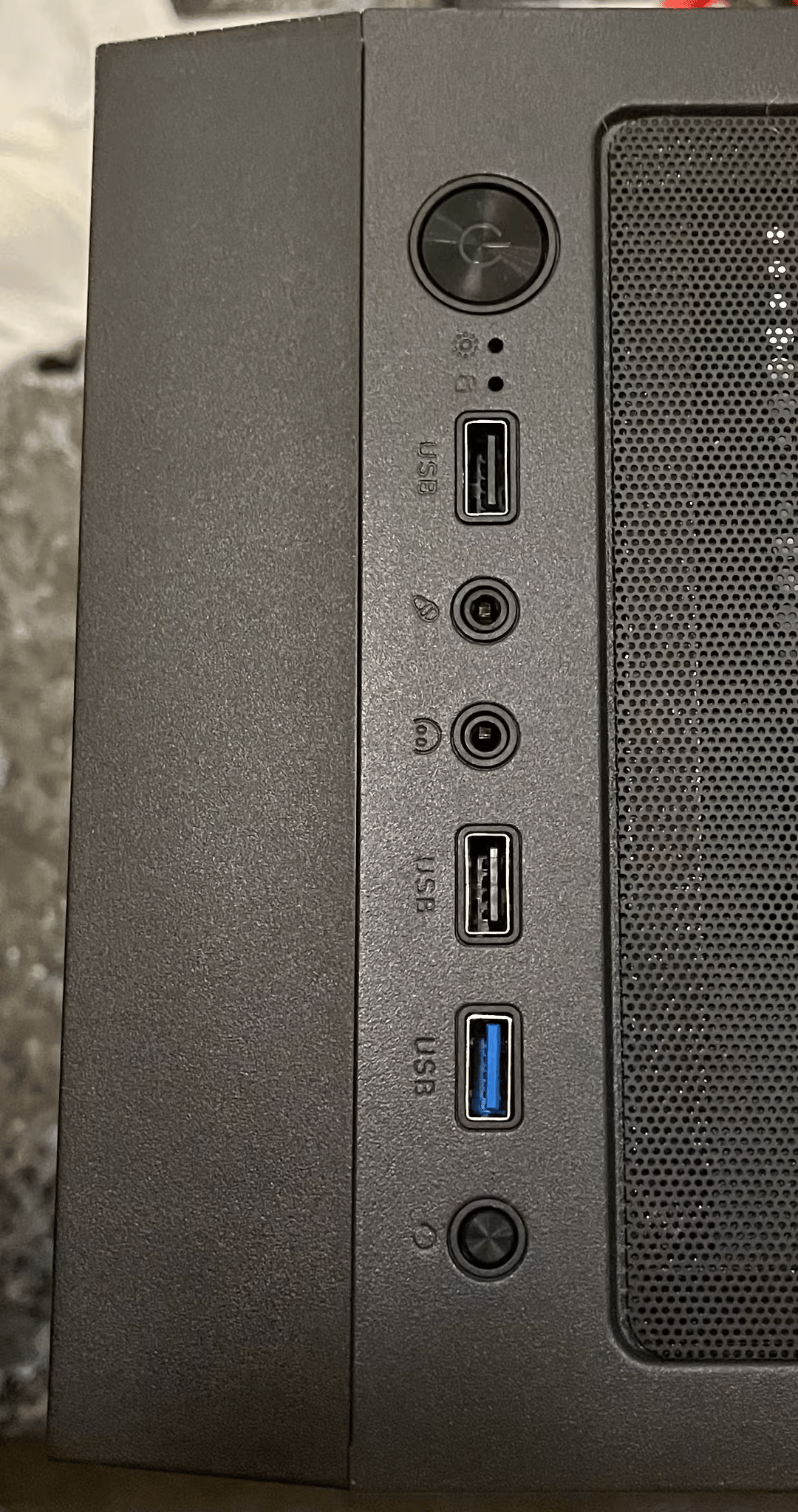 Carbon Compact// i5-9600k, GTX 970 4gb Budget Gaming PC