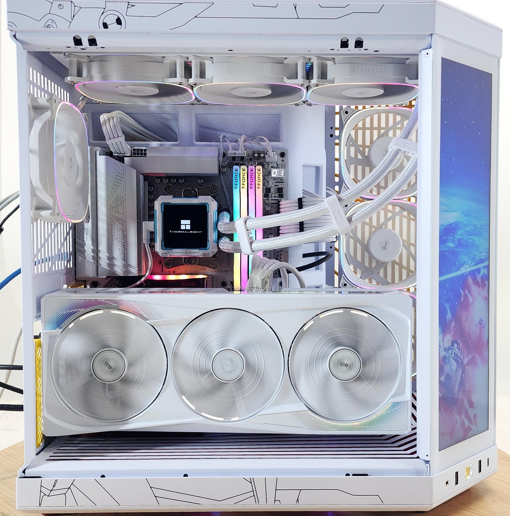 Gaming PC Ryzen 9 9950X3D 32GB RAM 4TB SSD RTX 5090 32GB Windows 11 Computer