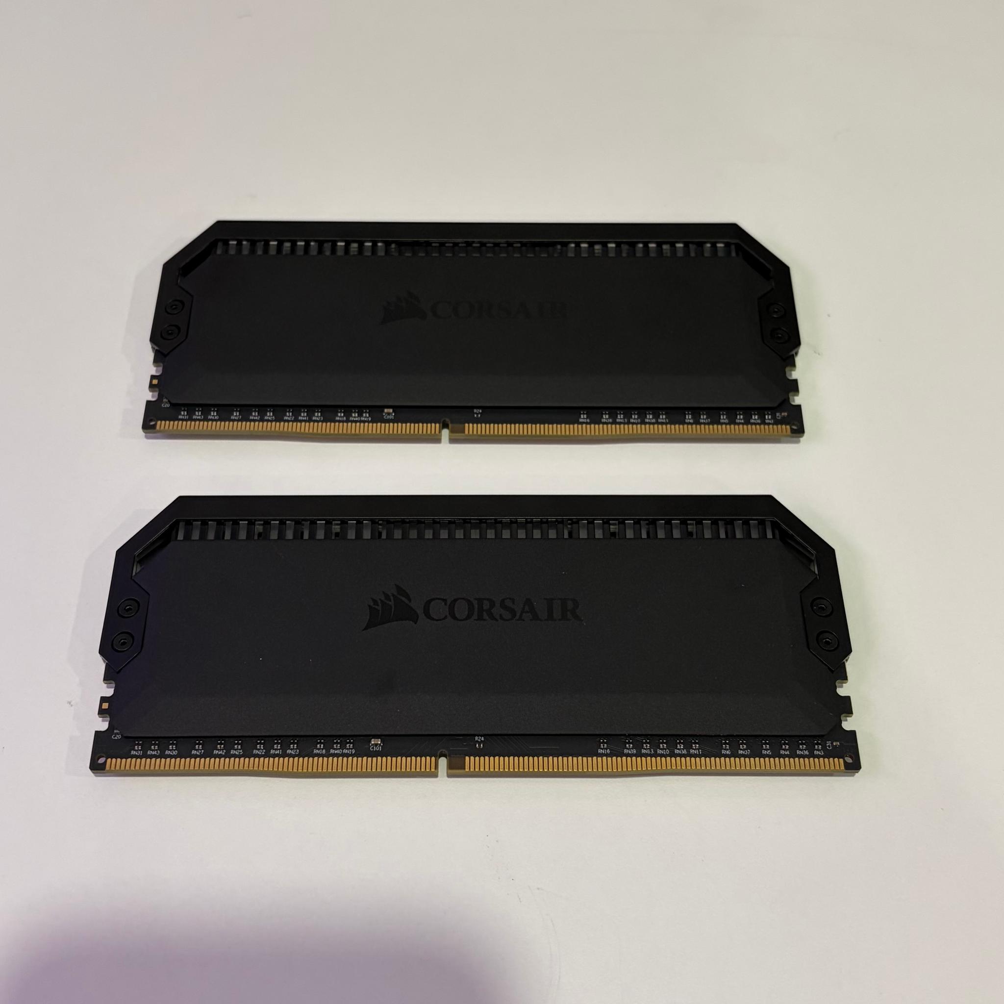 Corsair Dominator Platinum RGB 32GB (2x16GB) DDR4 RAM 3600MHz