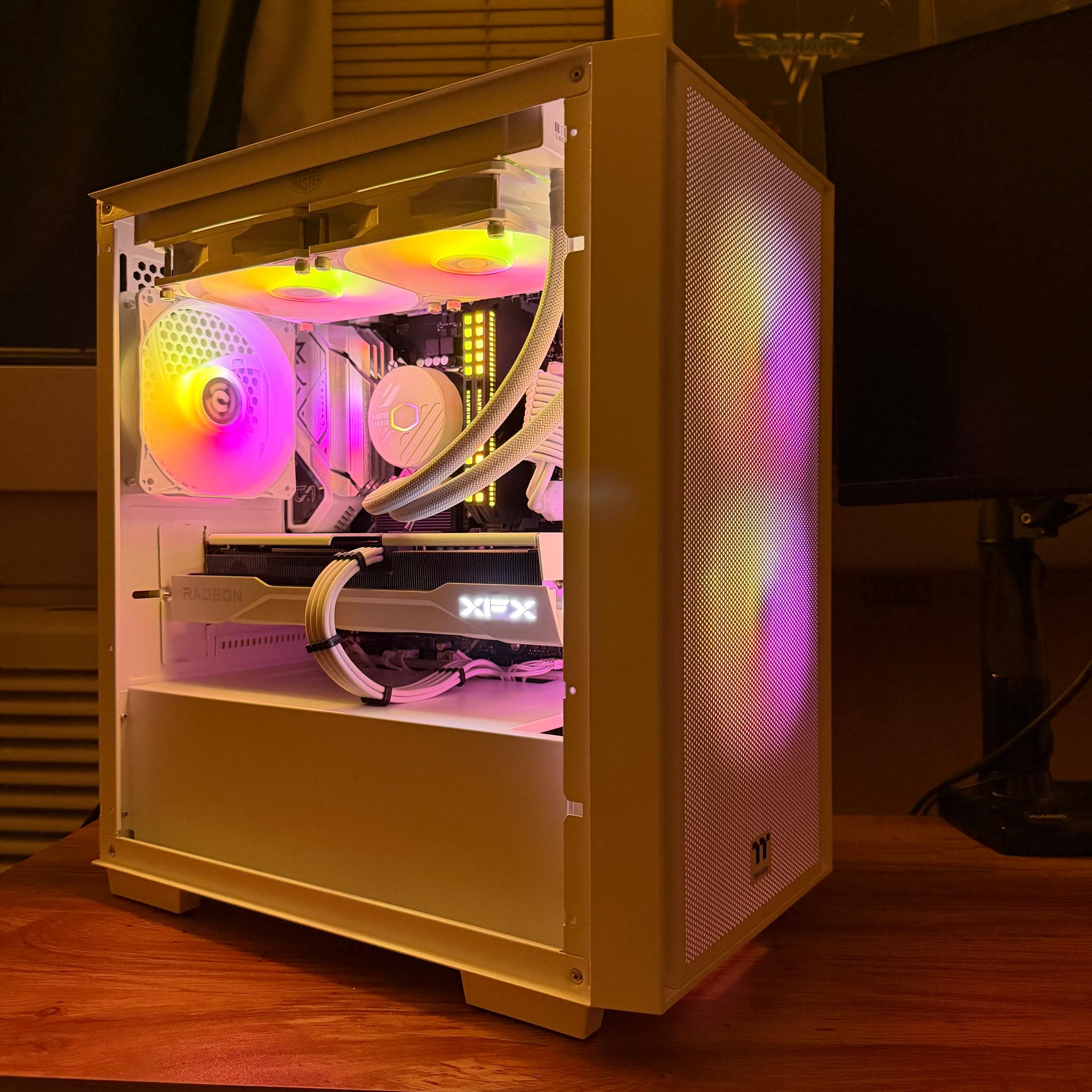 ⚡Ultimate⚡🧊 Iced Out 🧊 Intel/AMD PC! i5-13600K | 9060XT 16GB | 1TB NVME SSD | 64GB DDR4 RAM |
