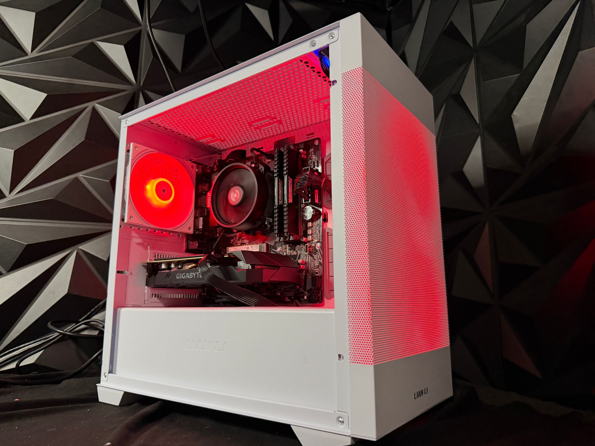 💸😈 THE BUDGET BADDIE 😈💸Ryzen 5 5500| RTX 2060| 16 GB DDR4| 512 GB NVMe| 850W Gold PSU