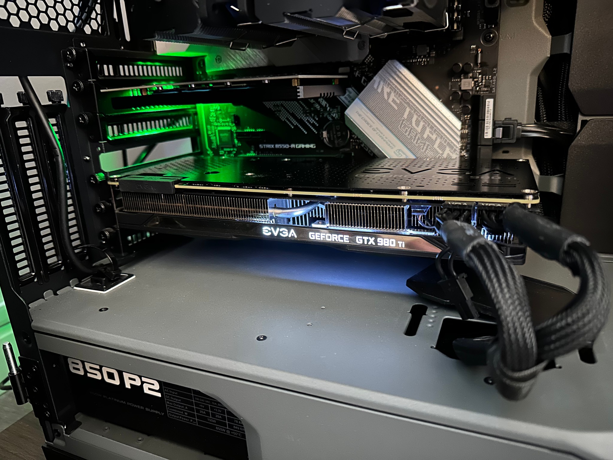 EVGA GeForce GTX 980 Ti 6GB GAMING ACX 2.0+ 06G-P4-4991-KR