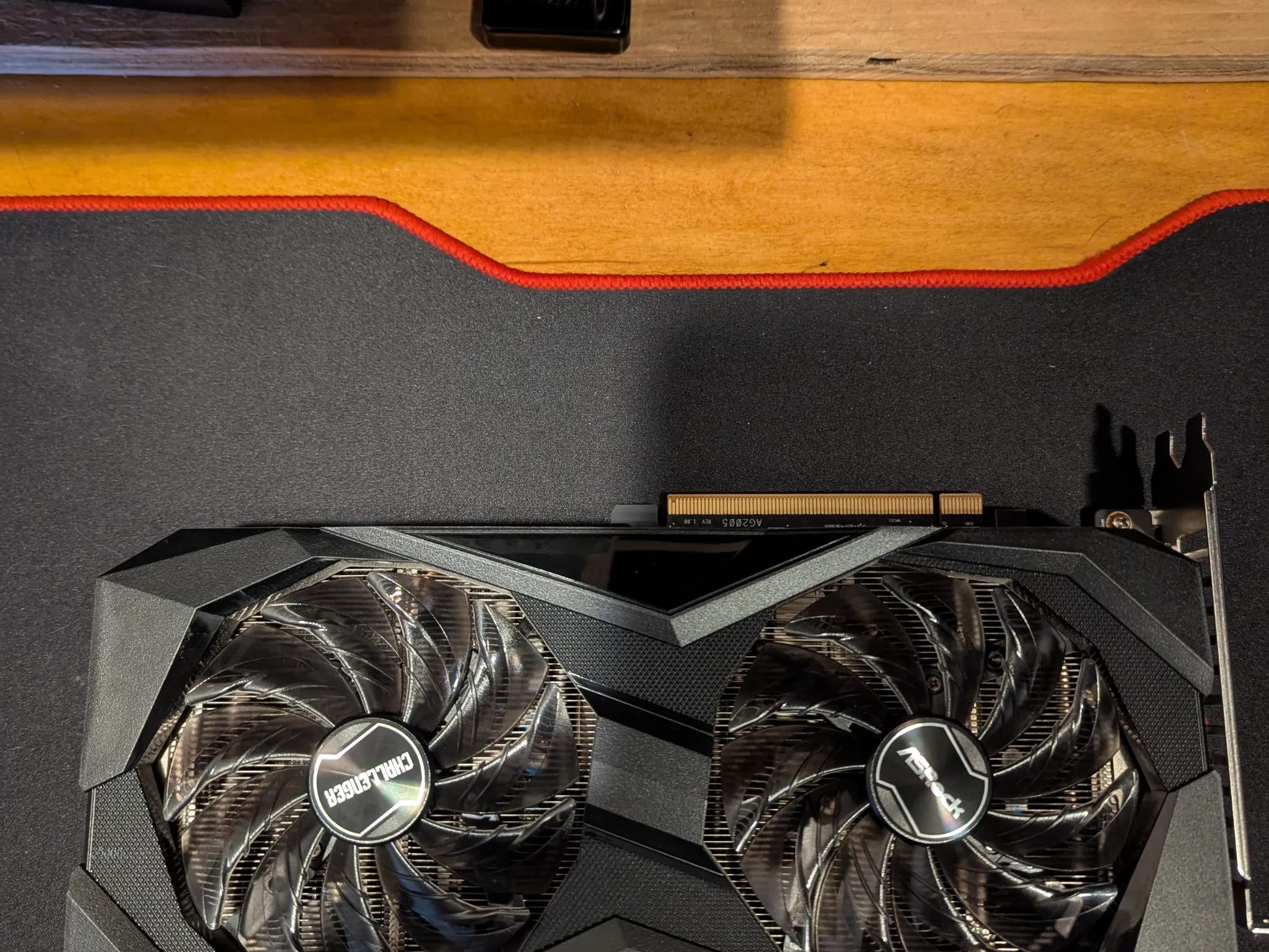 ASROCK RX 6700xt
