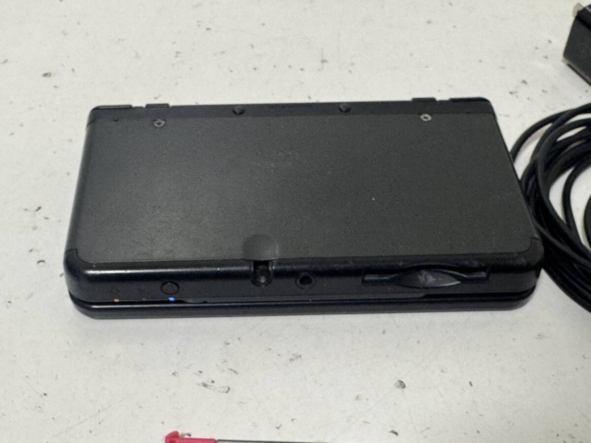 New Nintendo 3DS Black Console, Stylus Pen, SD Card, AC Adapter, Charger, JPN