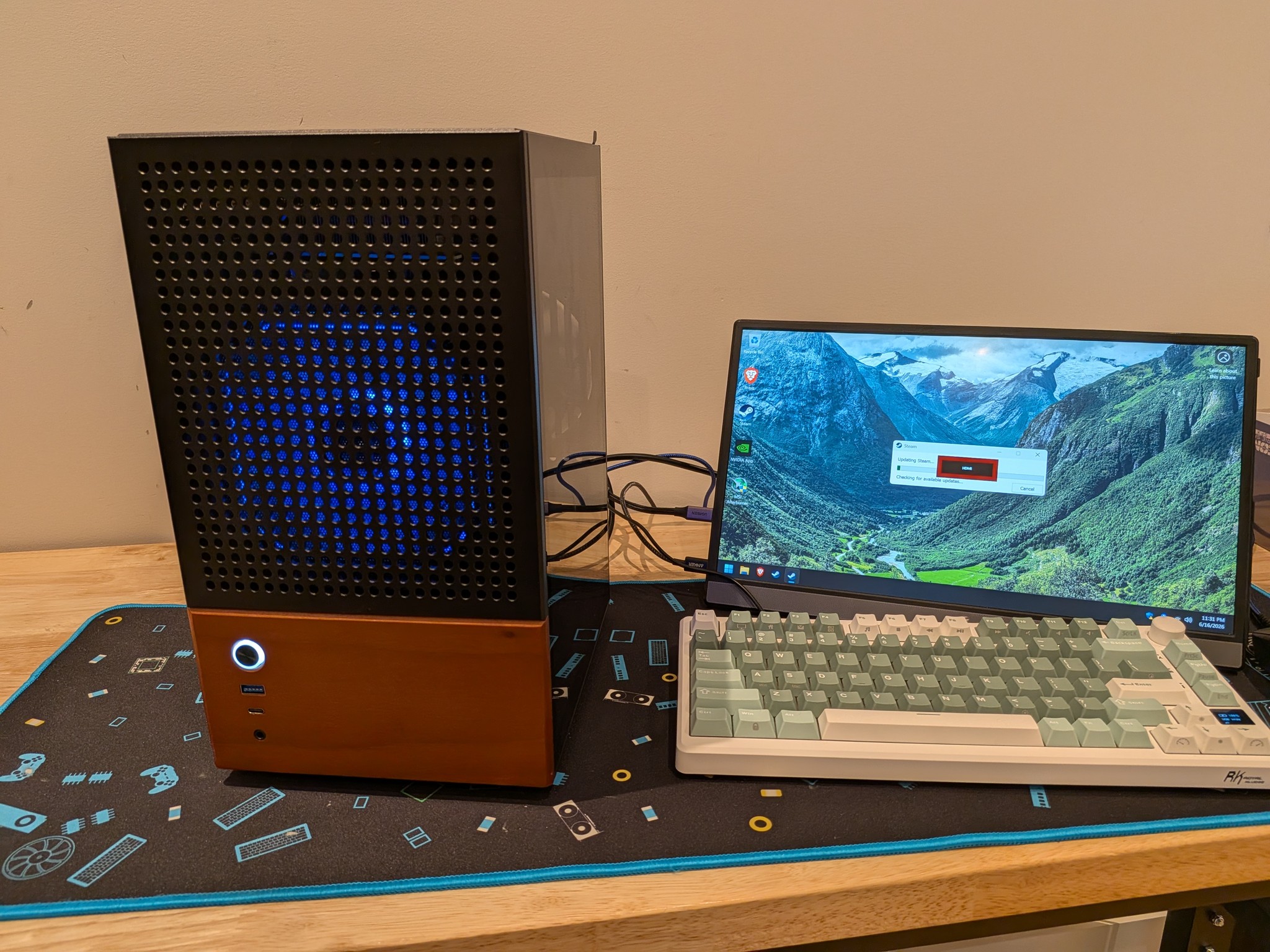 4K Mini Mammoth - RTX 4070 Ti Super, Ryzen 5 7600X3D, 32 GB DDR5, 1 TB Gen 4 NVME, RGB