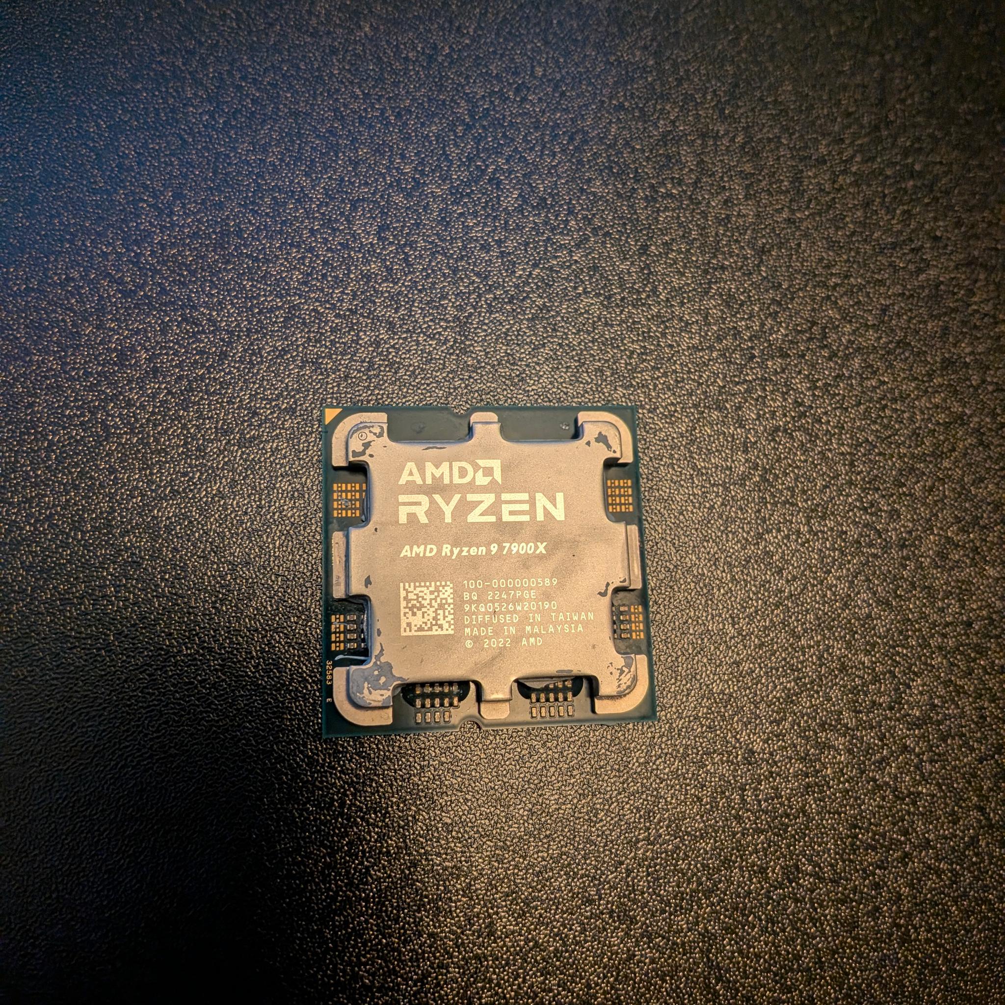AMD Ryzen 9 7900X