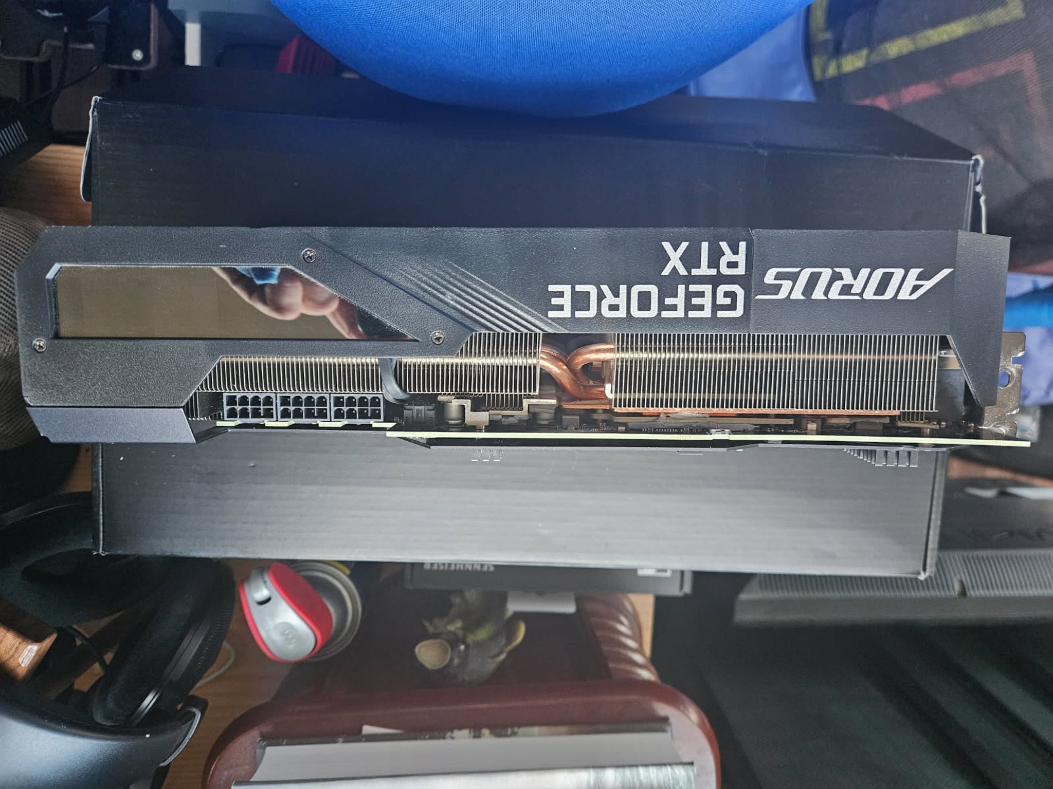 Gigabyte Auros Master Nvidia RTX 3080 12 GB repasted and padded