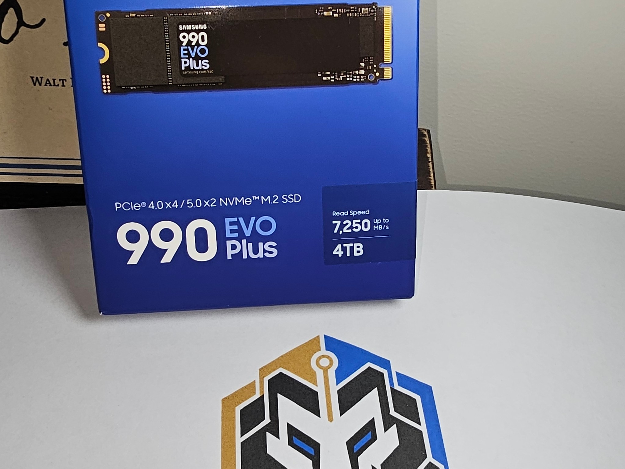 4TB Samsung  Evo Plus nvme ssd Up to 7,250 MB/s