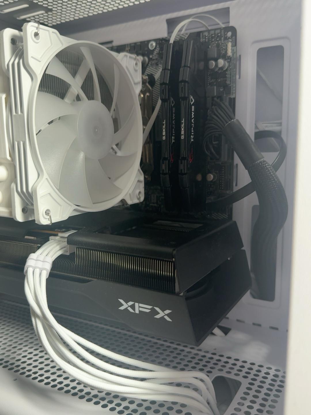 Radeon RX 9060 XT 16GB Custom Gaming PC - Ryzen 7 5700X3D