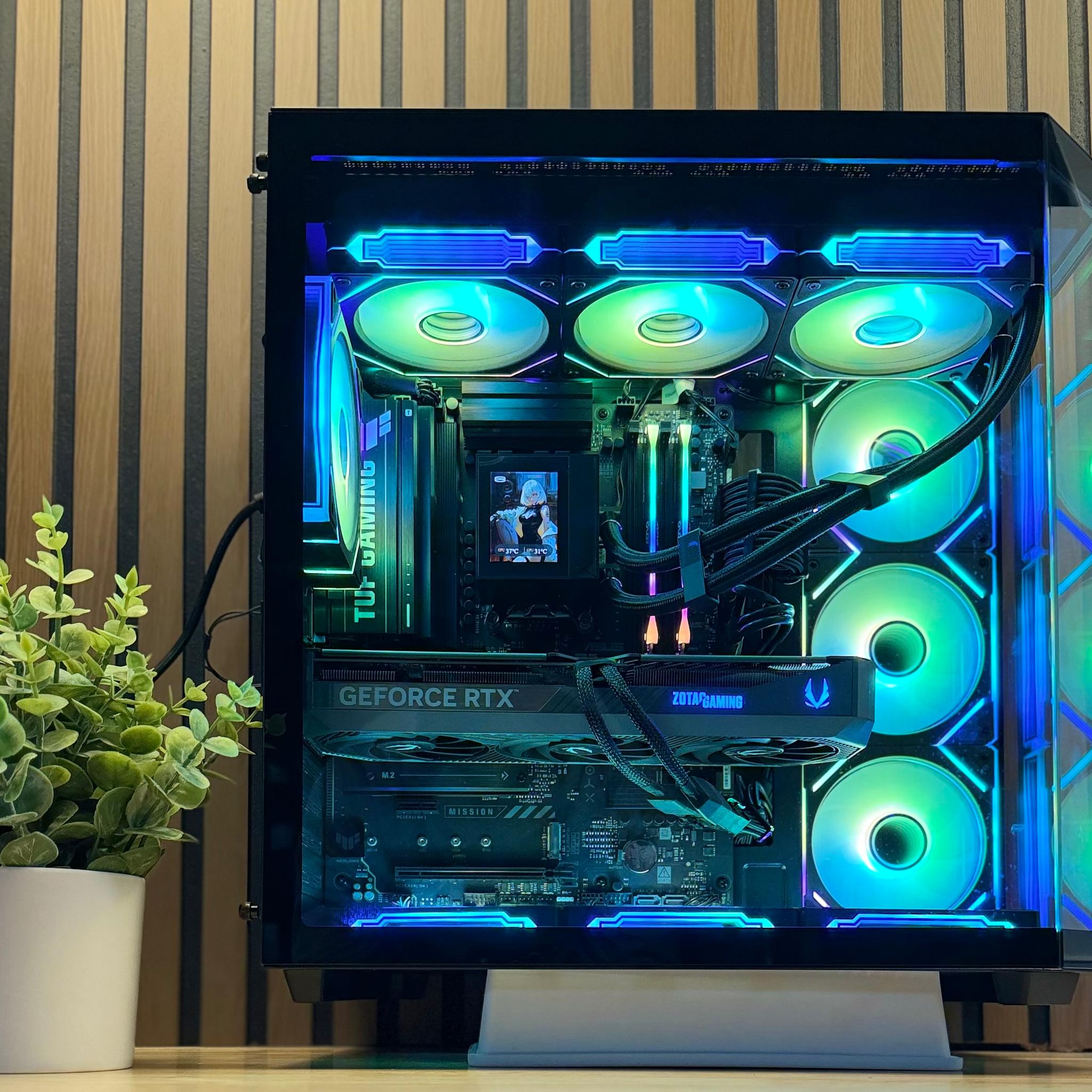 RTX 5070 OC Gaming PC – Ryzen 7 7700X | 32GB DDR5 | 1TB Samsung 990 Pro | B650E-E WiFi