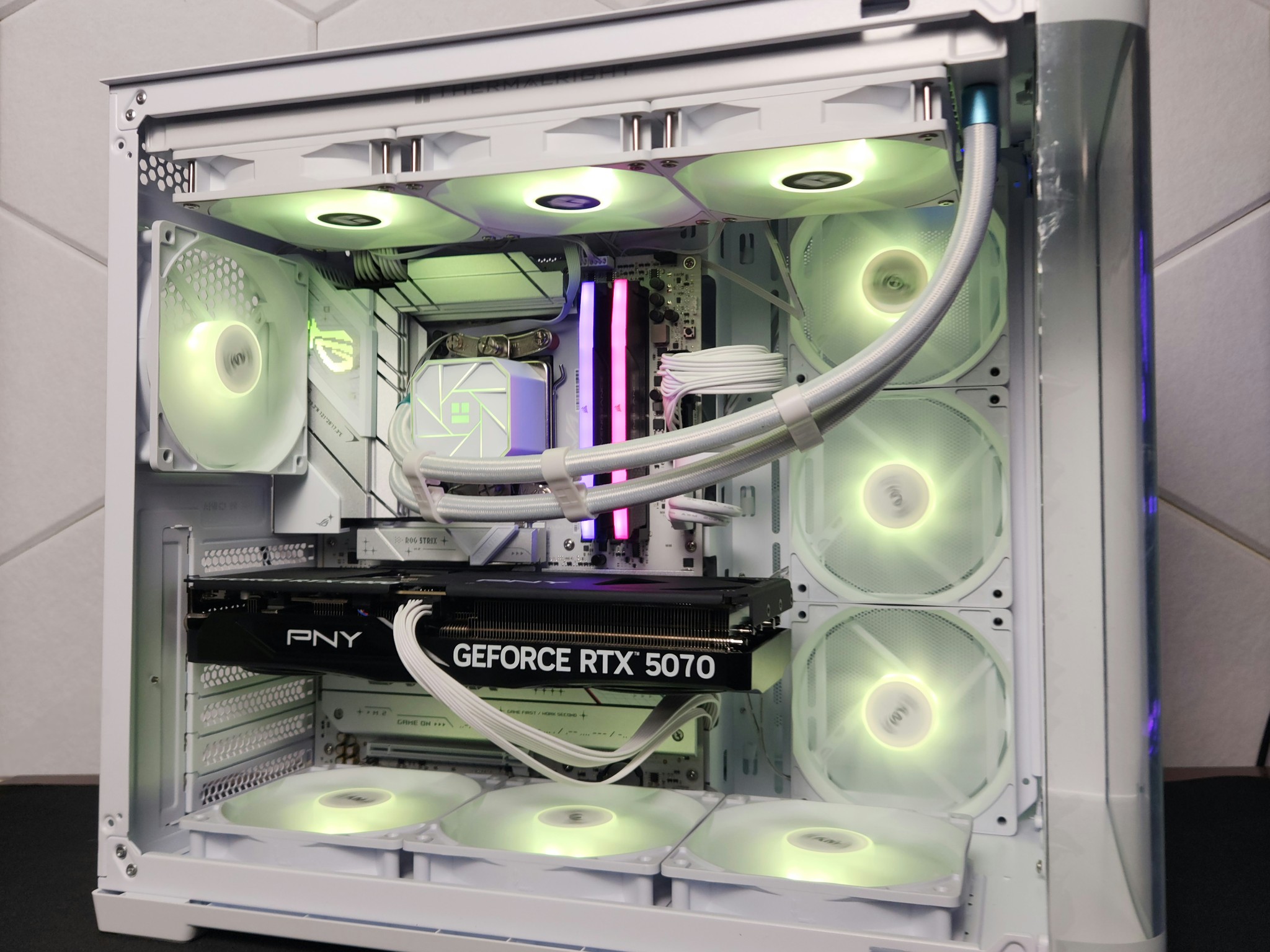 "Ymir The Frost Giant" | RTX 5070 | Ryzen 5 7600X3D | 32GB DDR5 | 2Tb SSD | WIFI+BT
