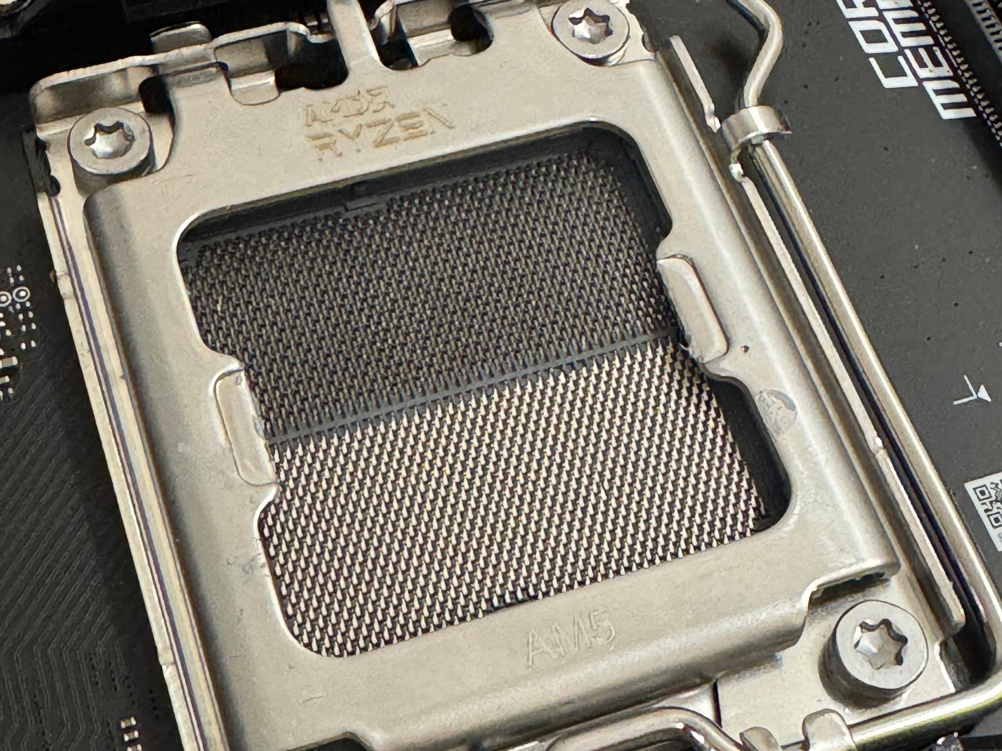 FOR PART - MSI PRO B650-S WIFI - Broken Pins
