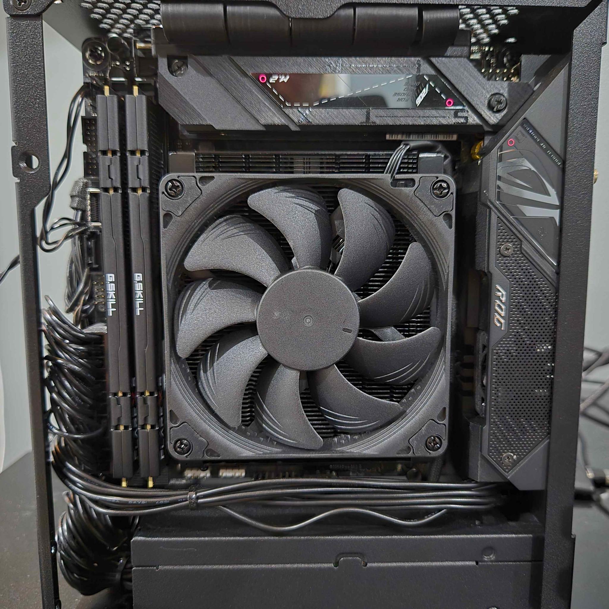 4L Velka 3 Gaming PC - Ryzen 7 7800X3D + RTX 5060 8GB/32GB RAM/1TB NVMe