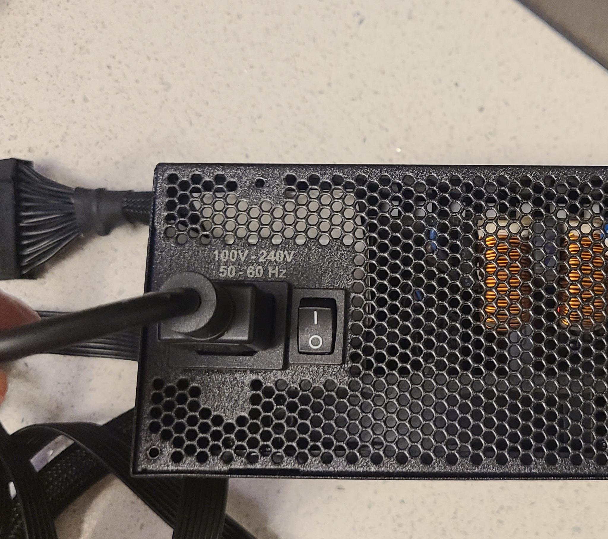 EVGA SuperNOVA 650 GS 650 W 80+ Gold Certified Fully Modular ATX Power Supply