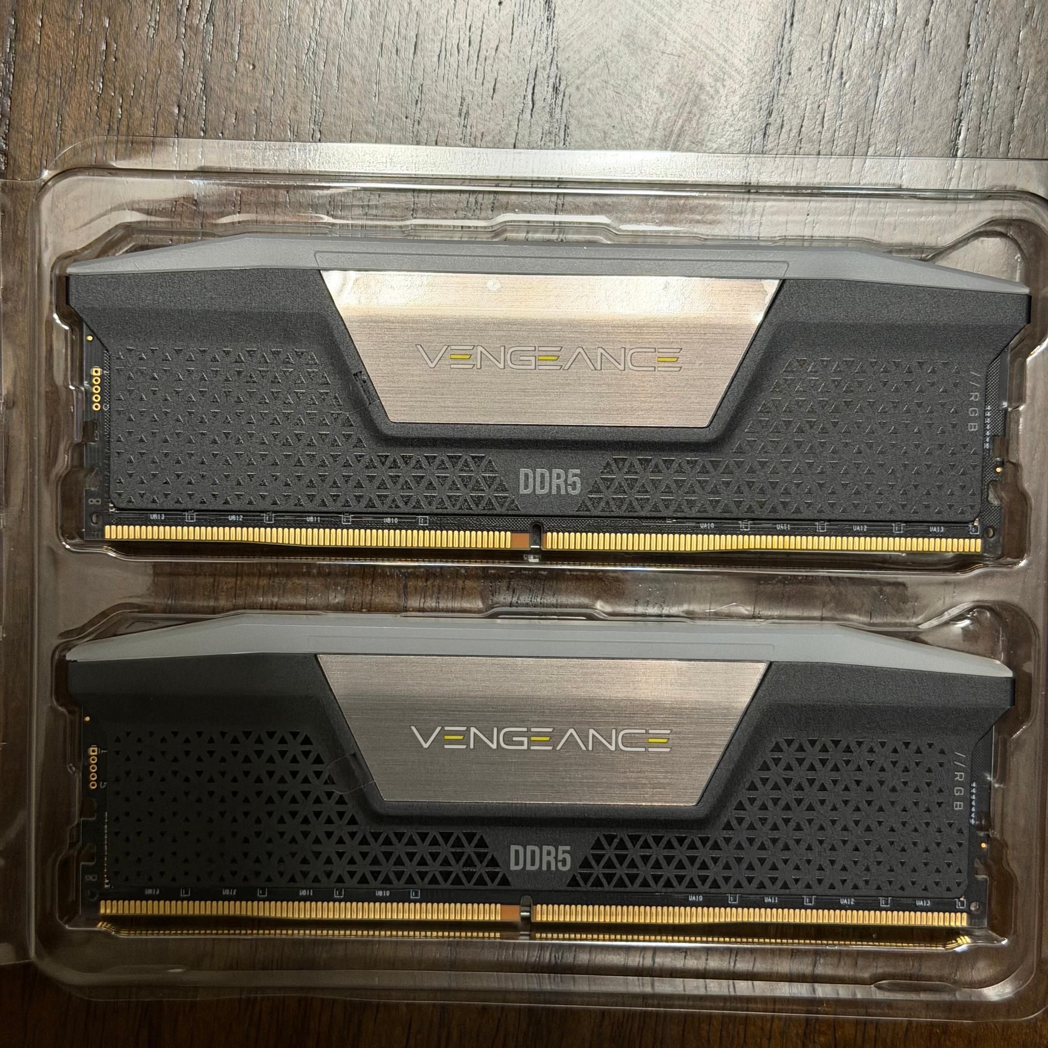Corsair Vengeance RGB 64GB (2x32GB) 5200MHz CL40