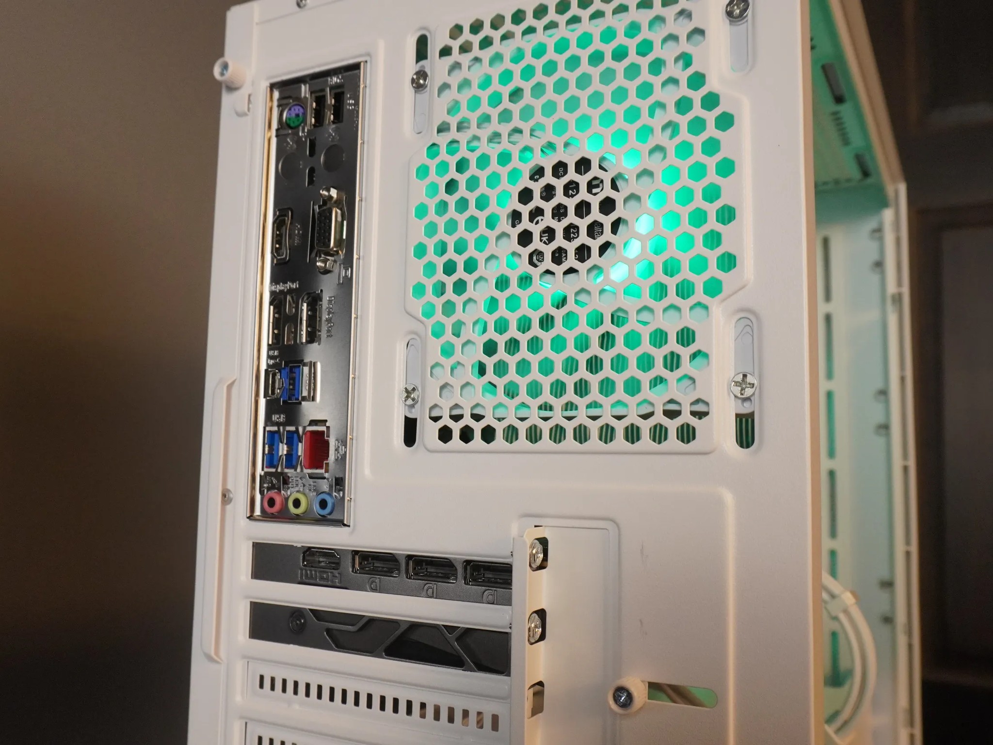 🤍AESTHETIC🤍 1440/1080p NEW GEN GAMING MACHINE 💚RTX 5060 💙 i5 12400f | 32GB | 1TB | WIFI