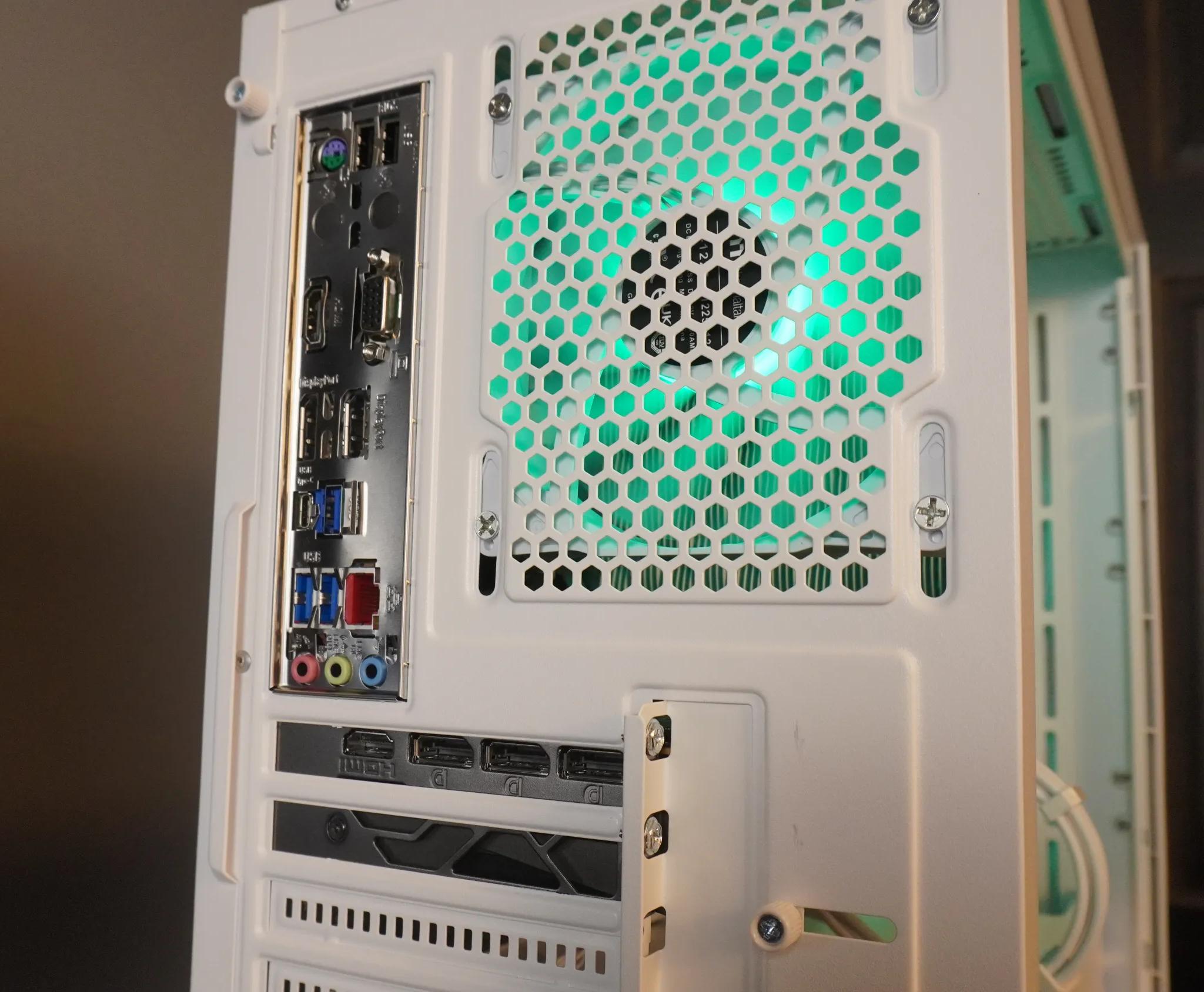 🤍AESTHETIC🤍 1440/1080p NEW GEN GAMING MACHINE 💚RTX 5060 💙 i5 12400f | 32GB | 1TB | WIFI